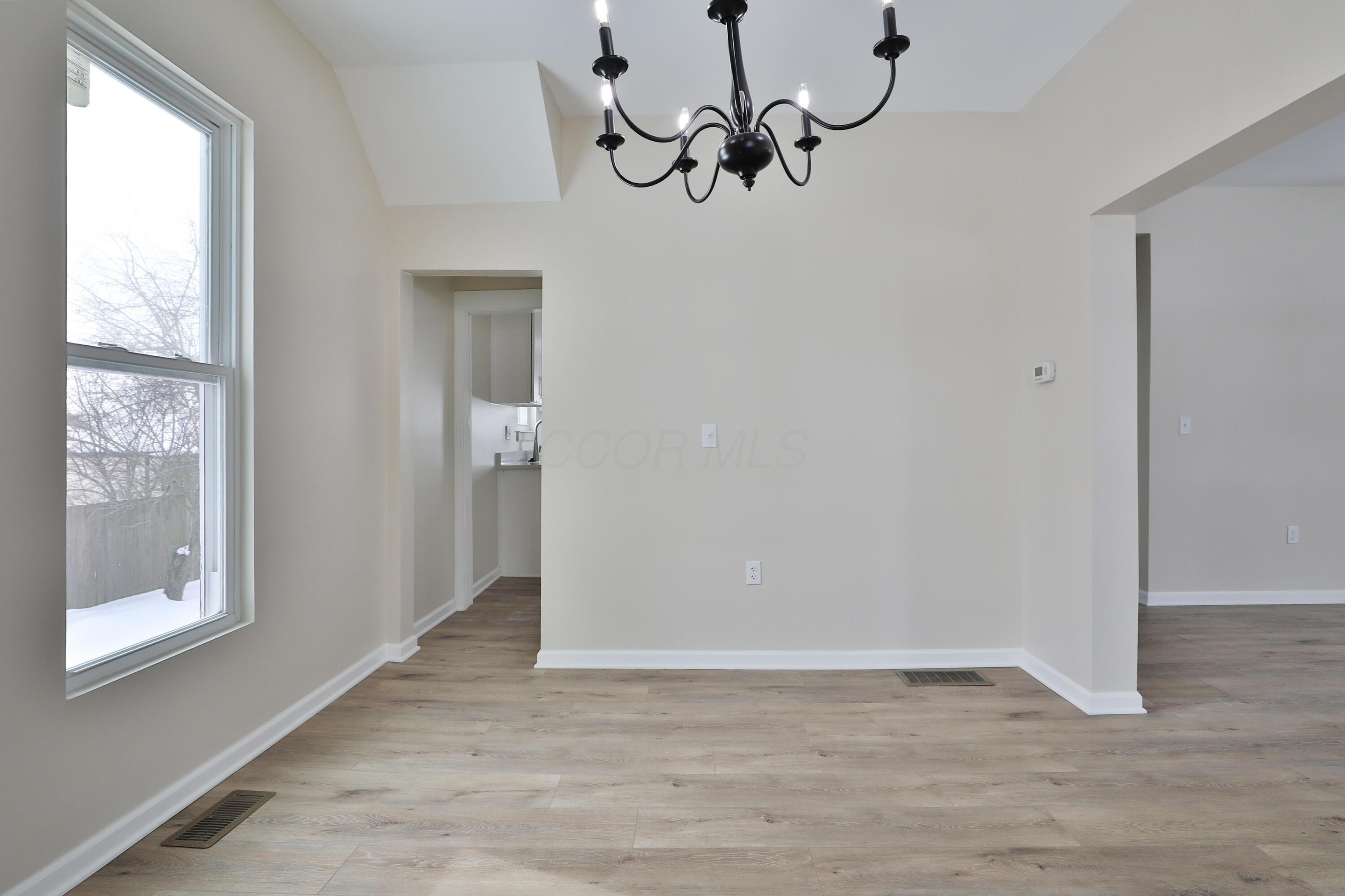 24131 State Route 161 Property Photo 9