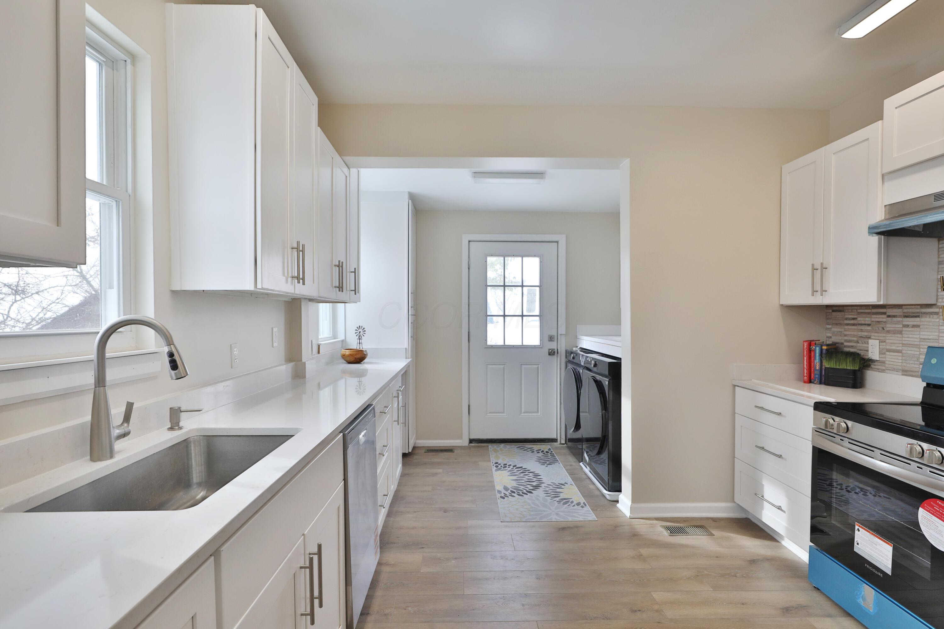 24131 State Route 161 Property Photo 12