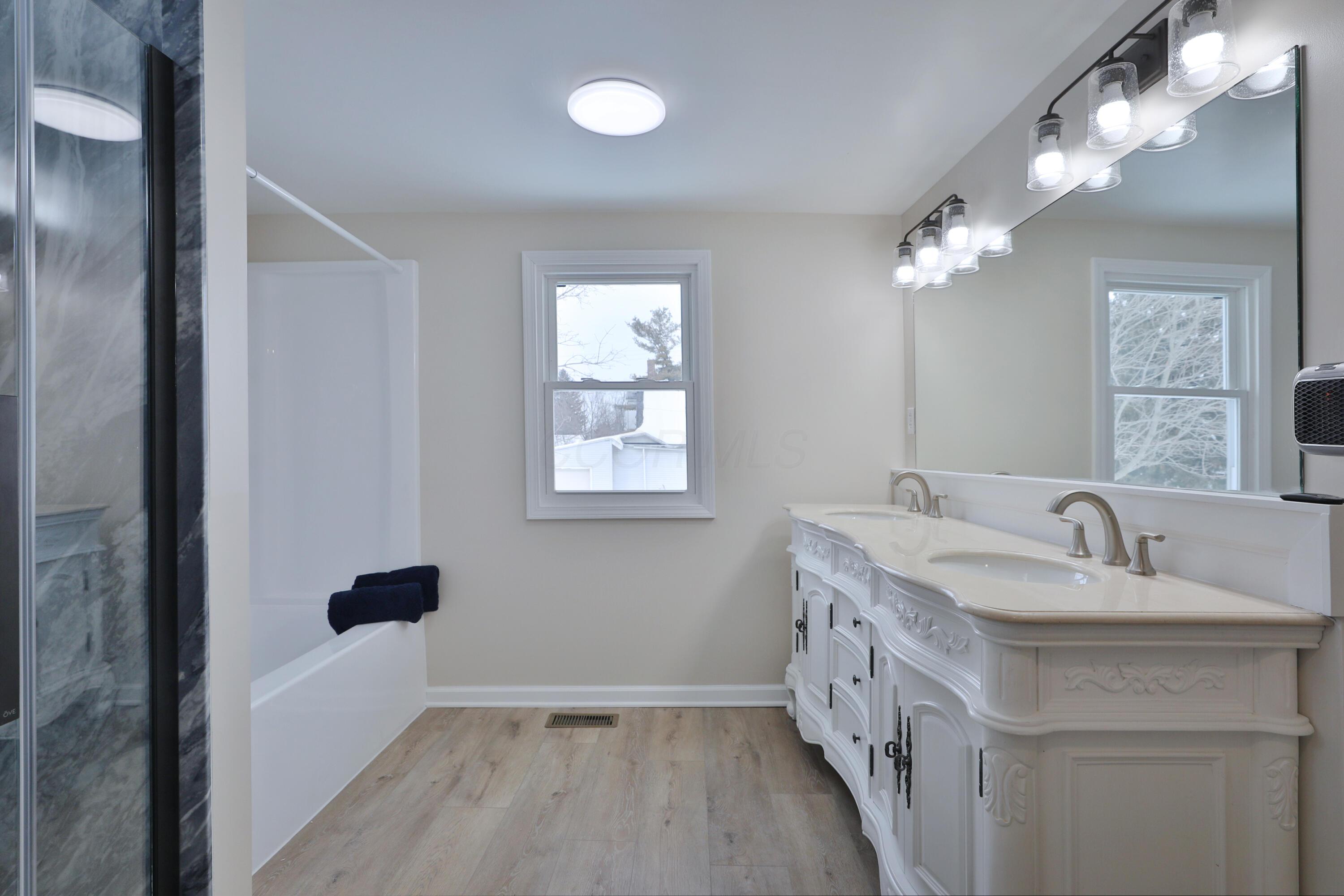 24131 State Route 161 Property Photo 22