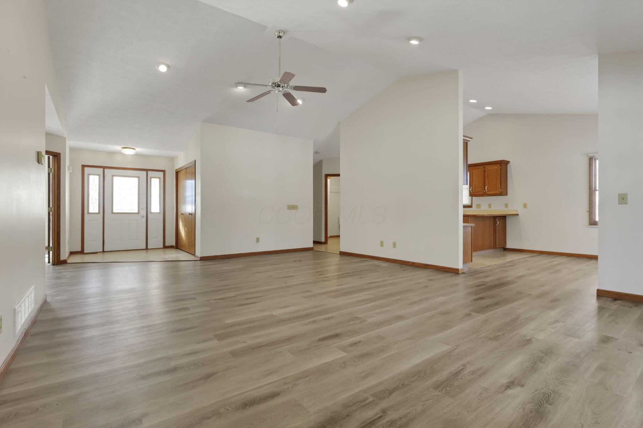 655 W Thrush Avenue Property Photo 8