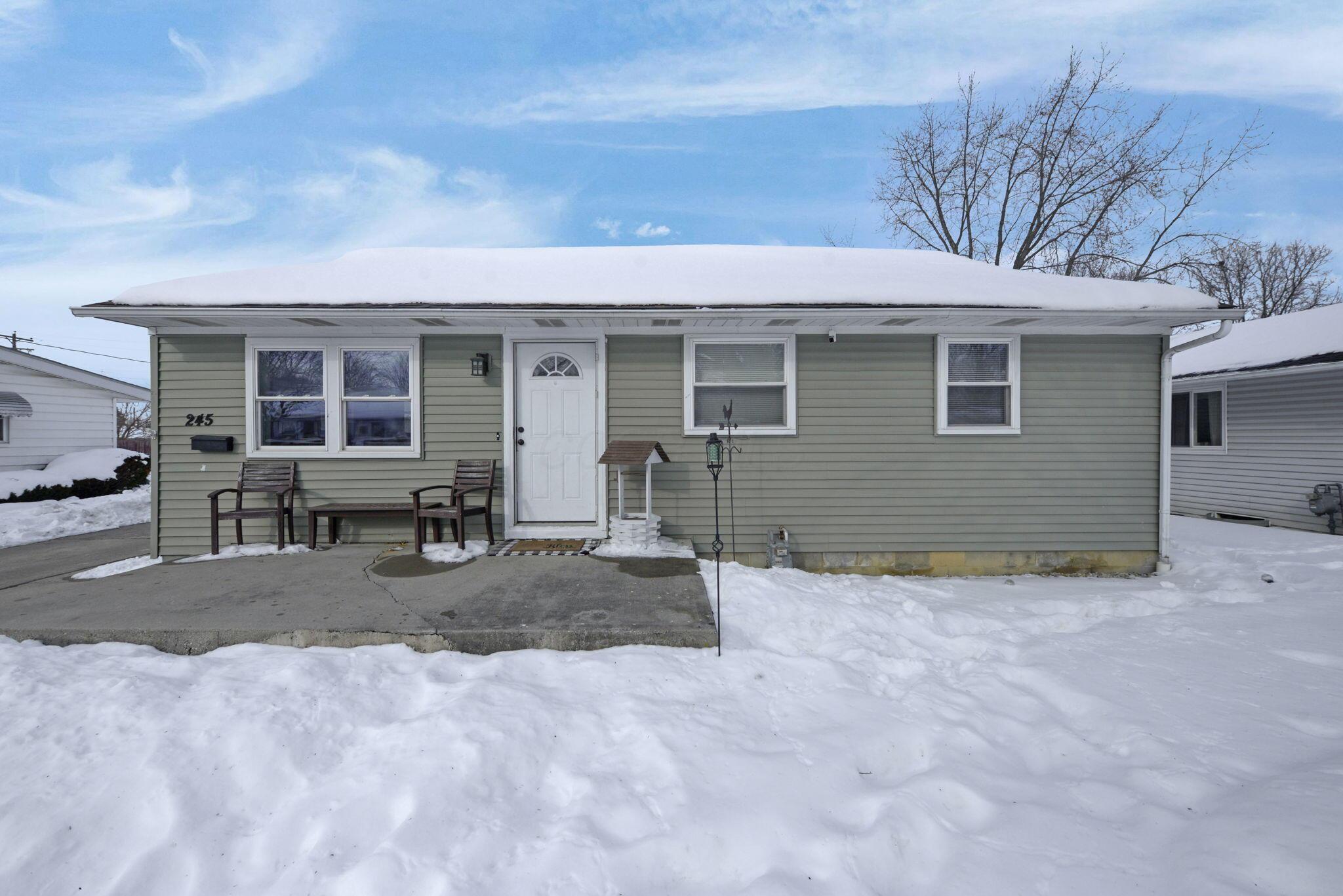 245 E Park Avenue Property Photo 1