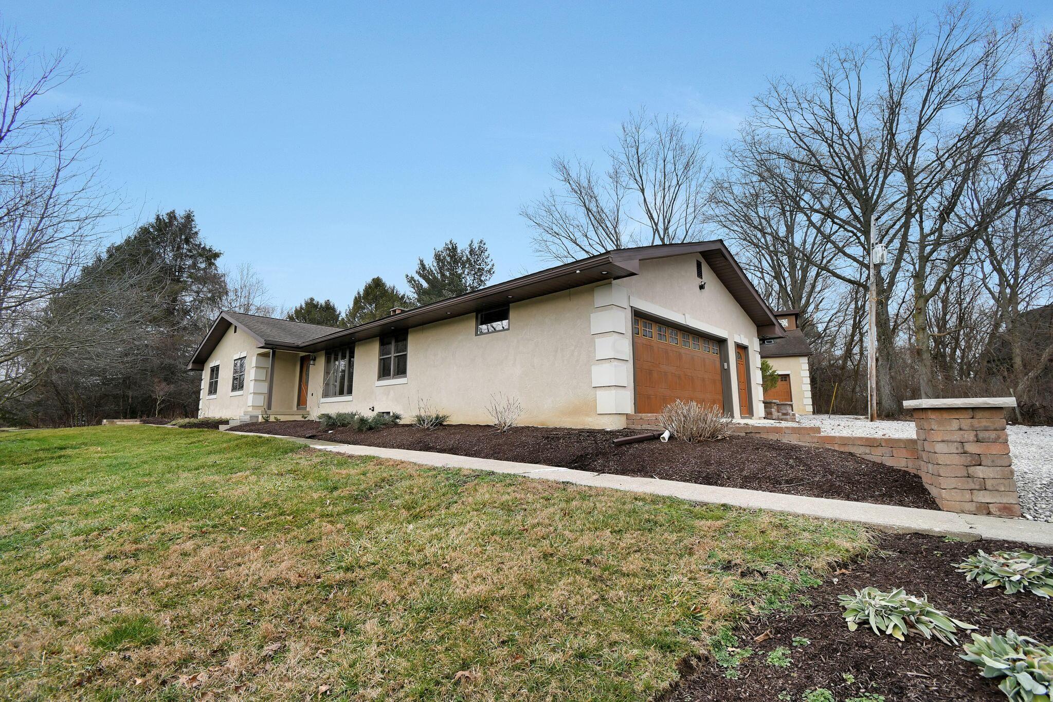 13669 E State Route 37 Property Photo 2