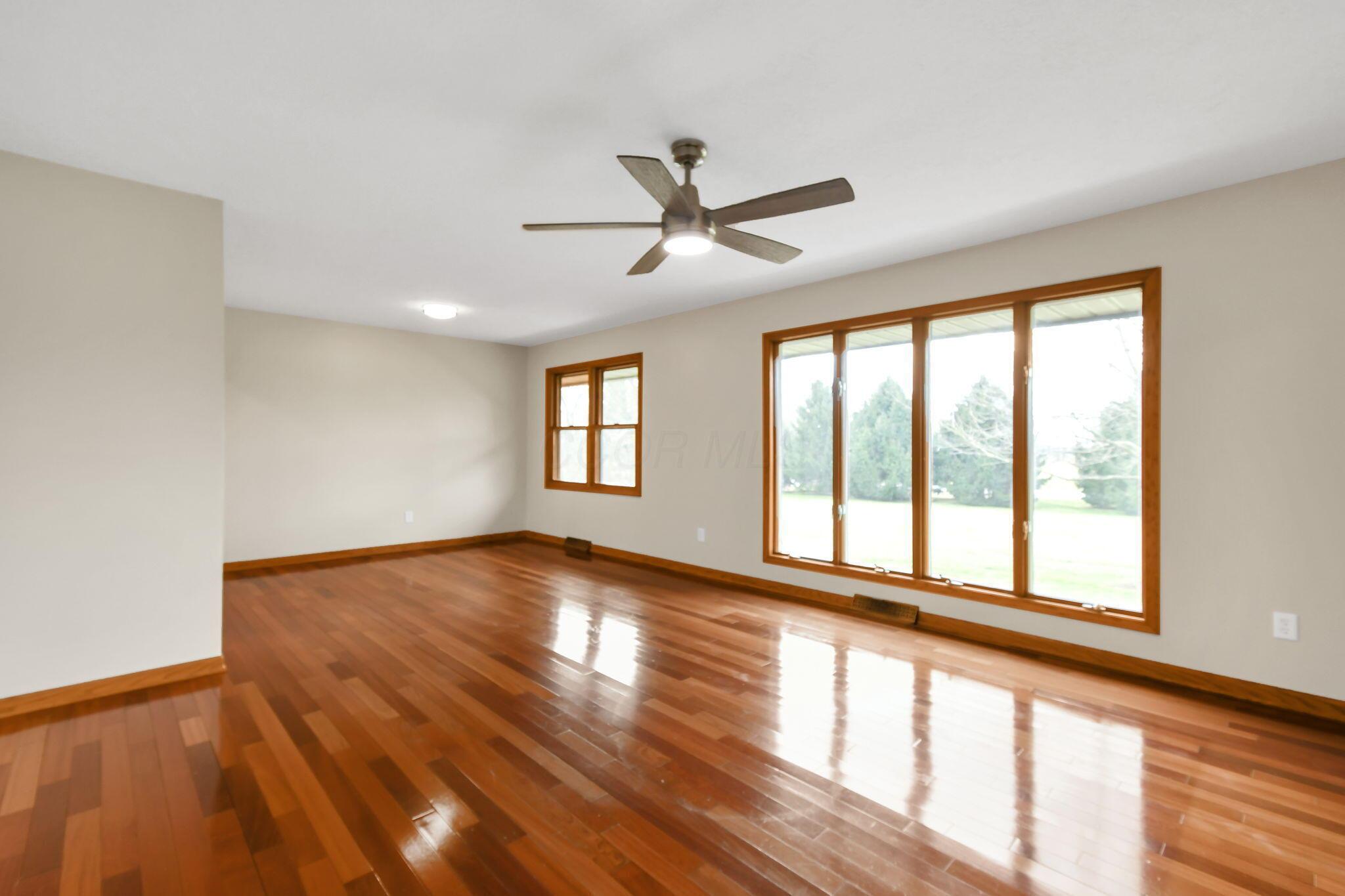 13669 E State Route 37 Property Photo 4