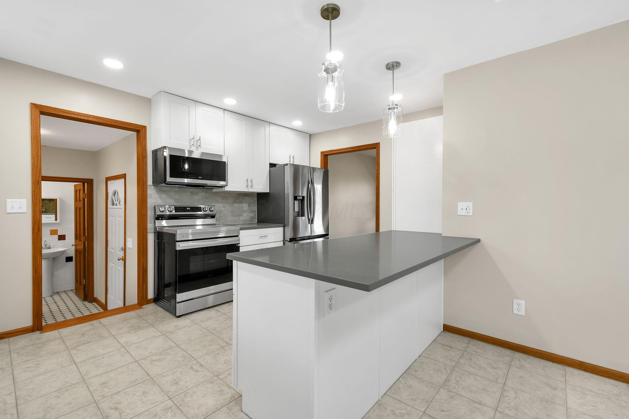13669 E State Route 37 Property Photo 9
