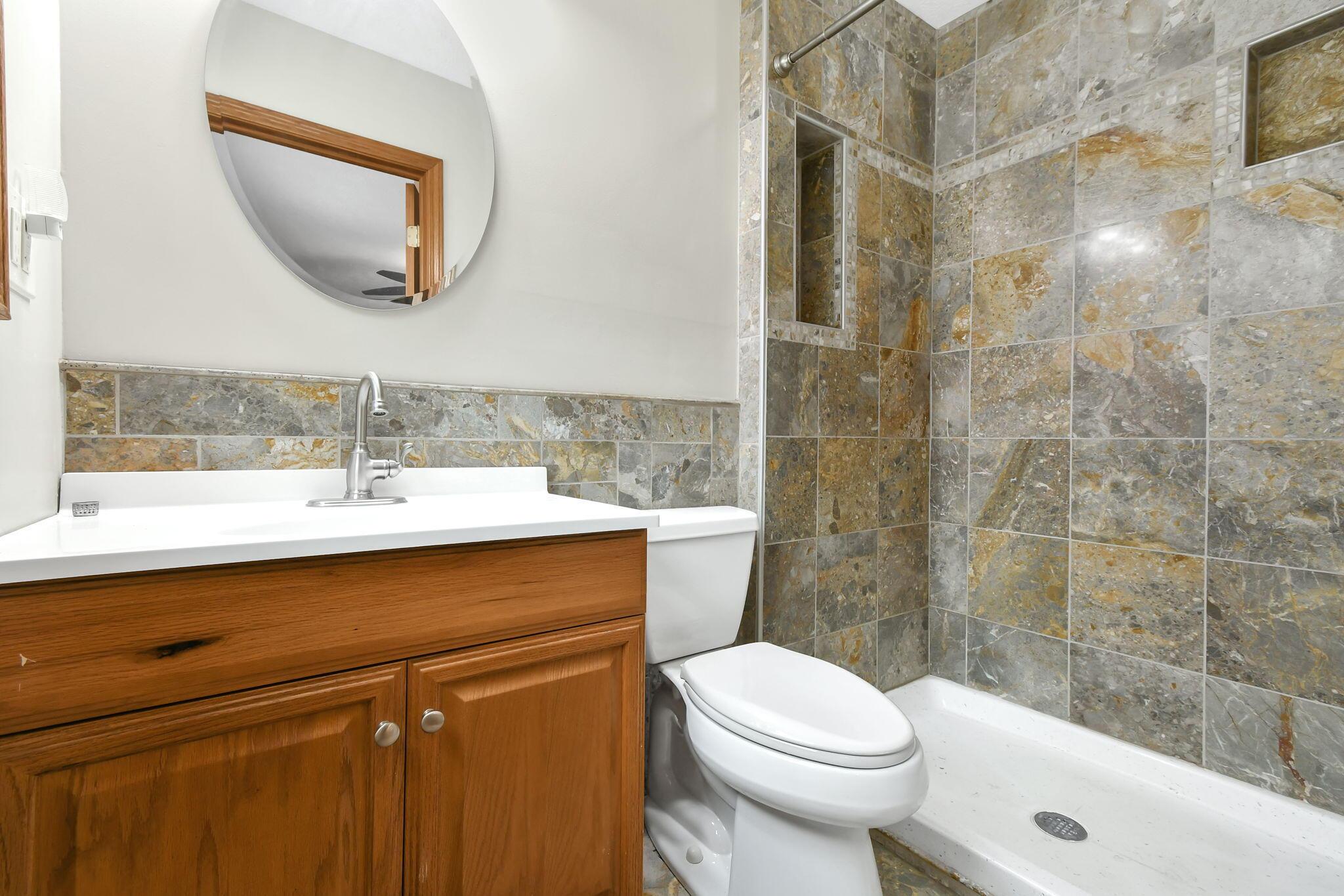13669 E State Route 37 Property Photo 22