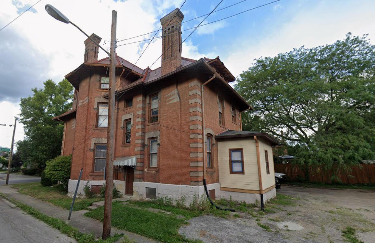 1021 Bryden Road Property Photo 2