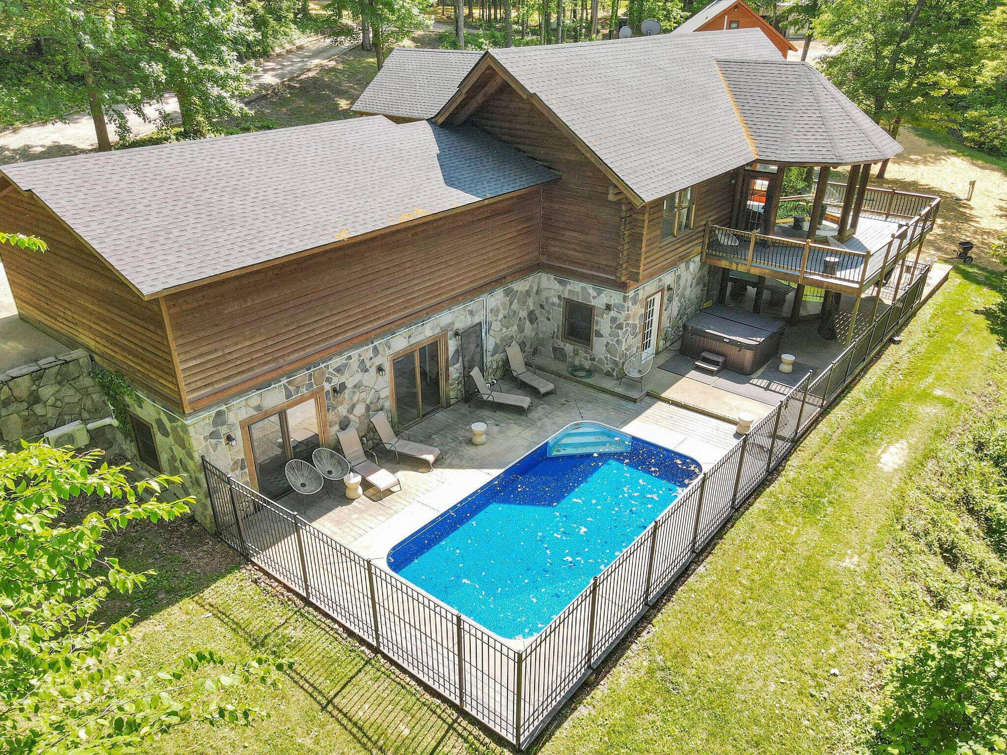 76 Tarkiln Road Sw Property Photo 2
