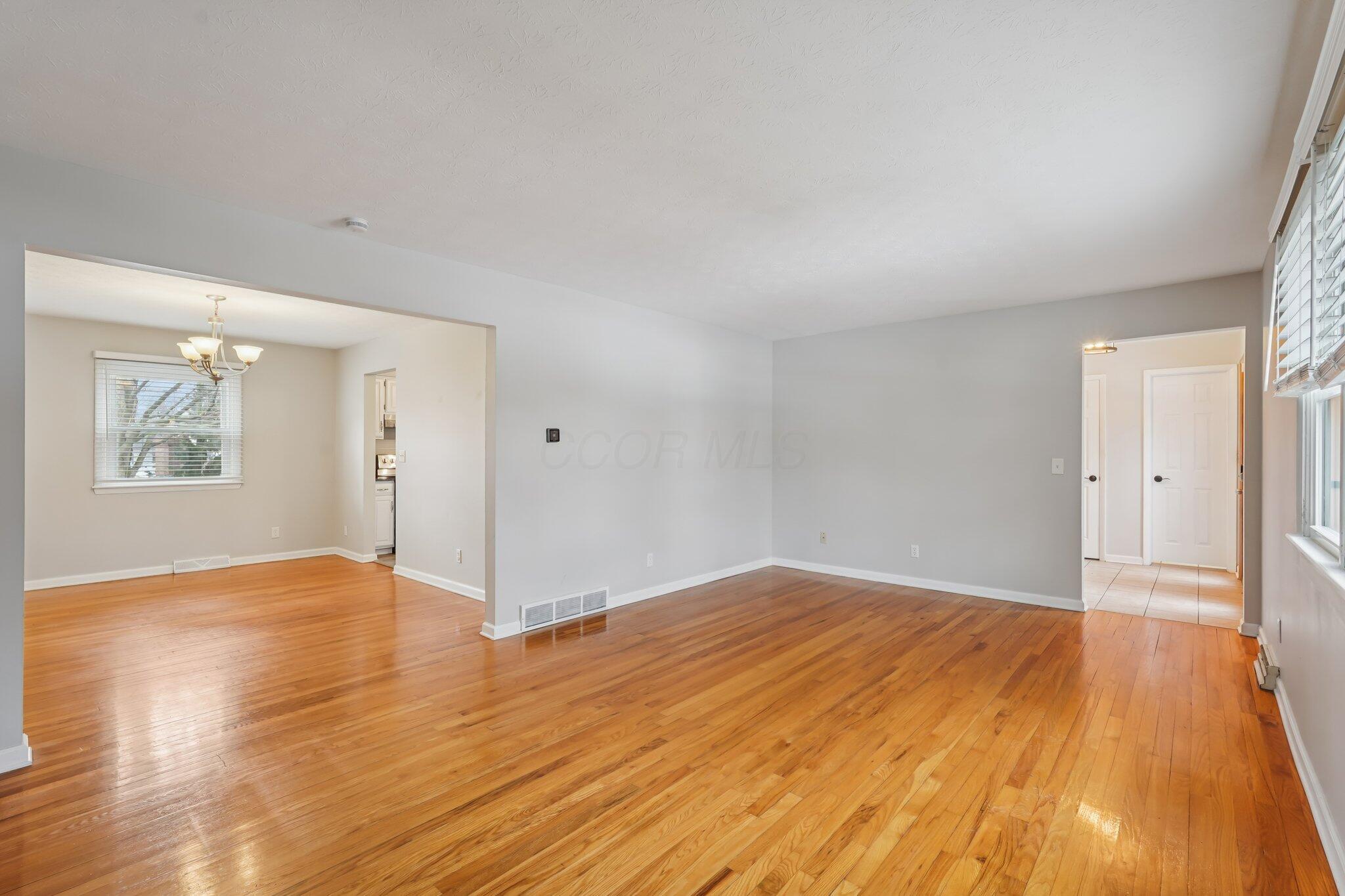 5644 Linworth Road Property Photo 2