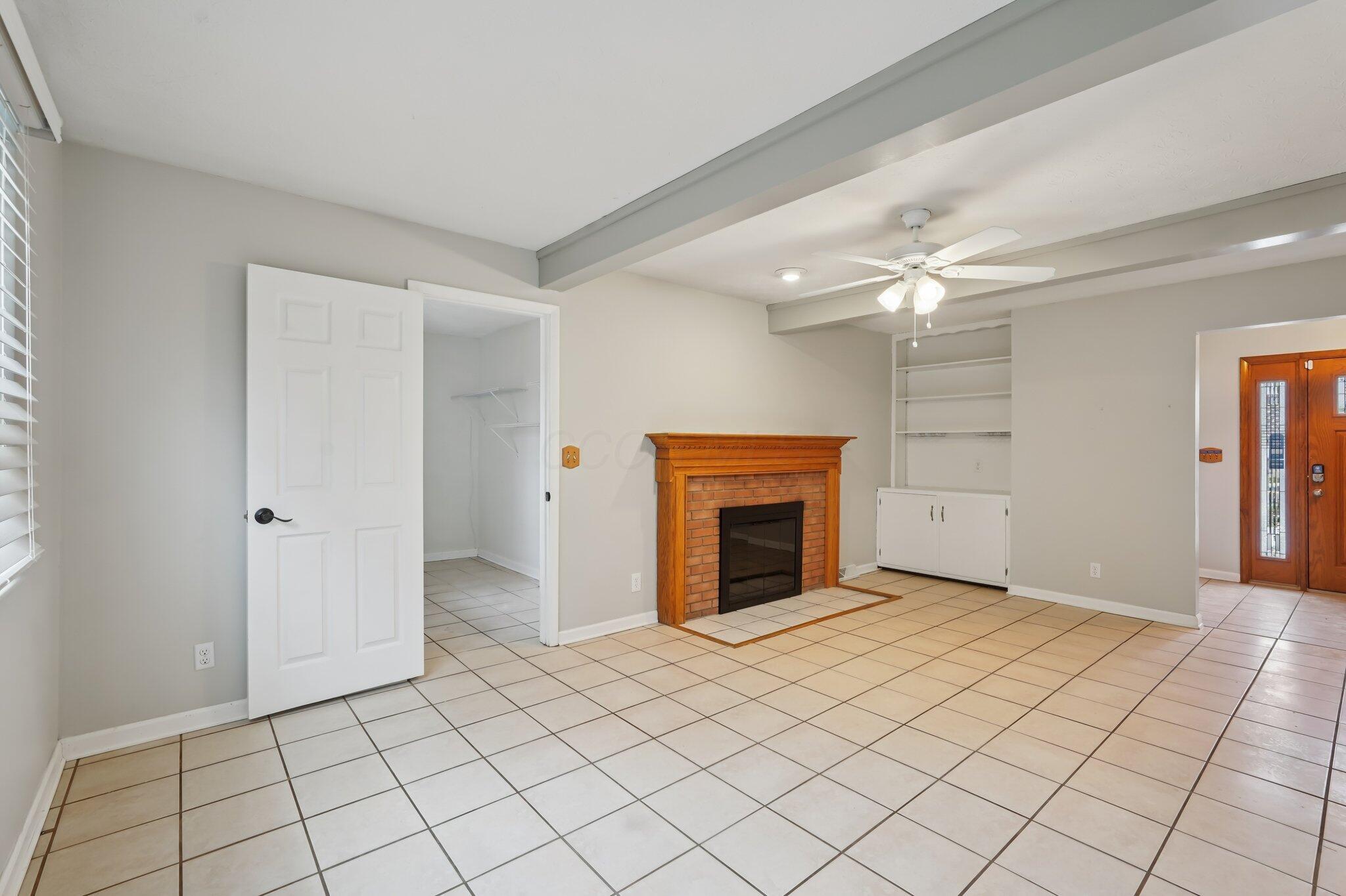 5644 Linworth Road Property Photo 7