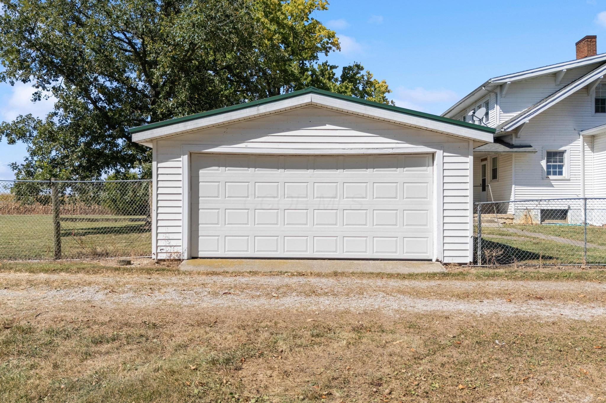 7764 Glaze Road Property Photo 6