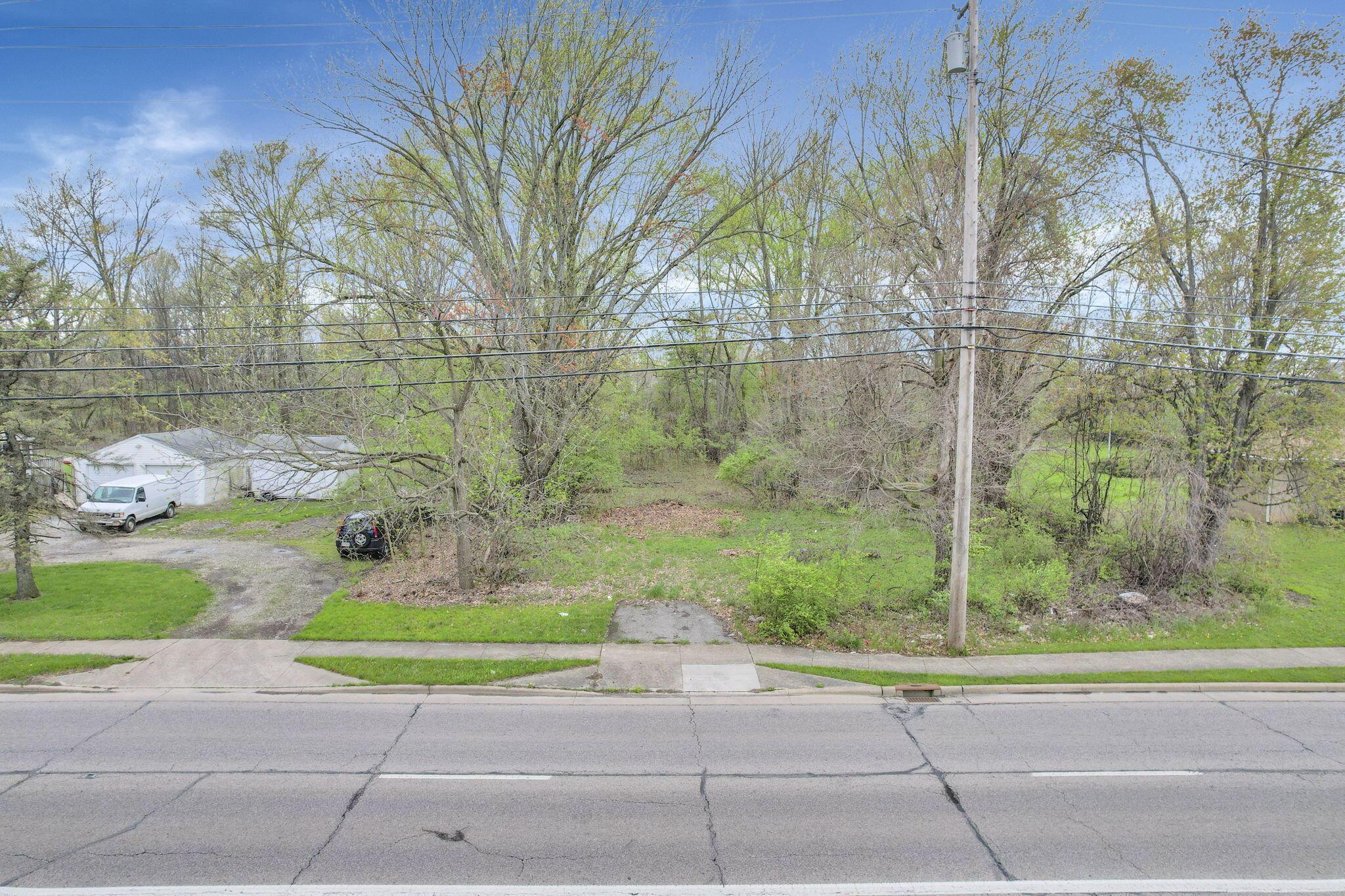 2423 Stelzer Road Property Photo 4