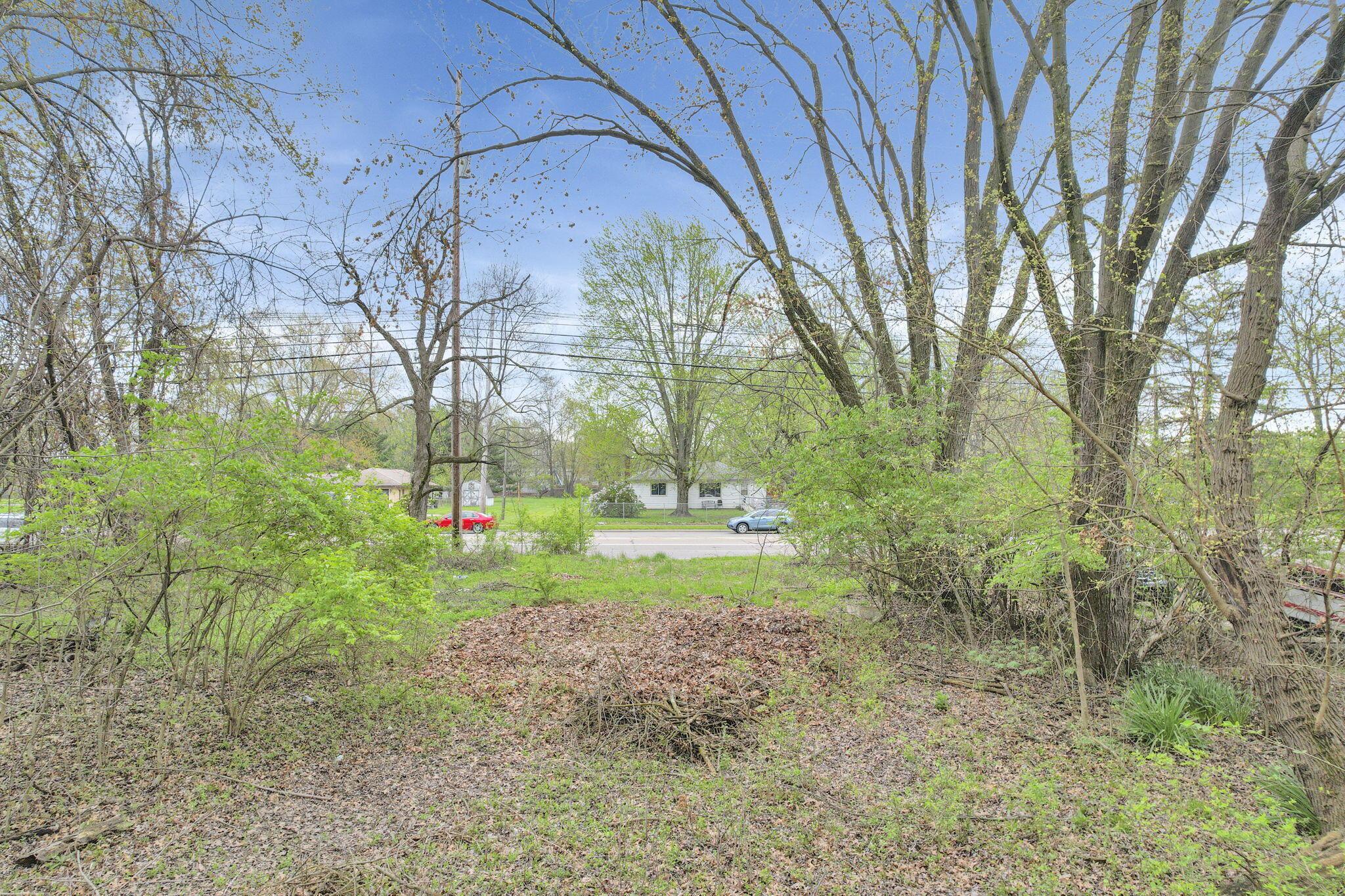 2423 Stelzer Road Property Photo 8