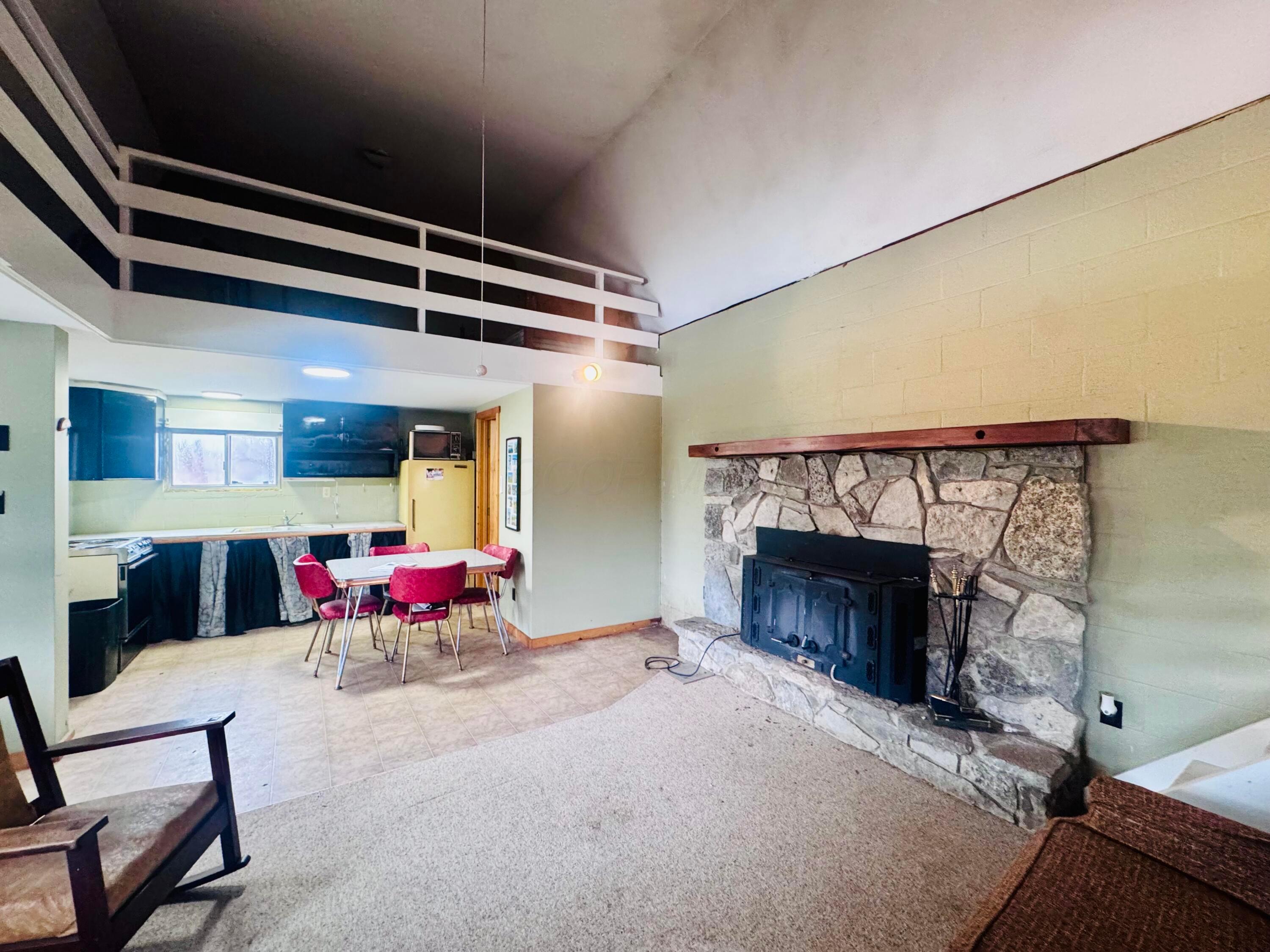 2308 E State Route 266 Property Photo 2