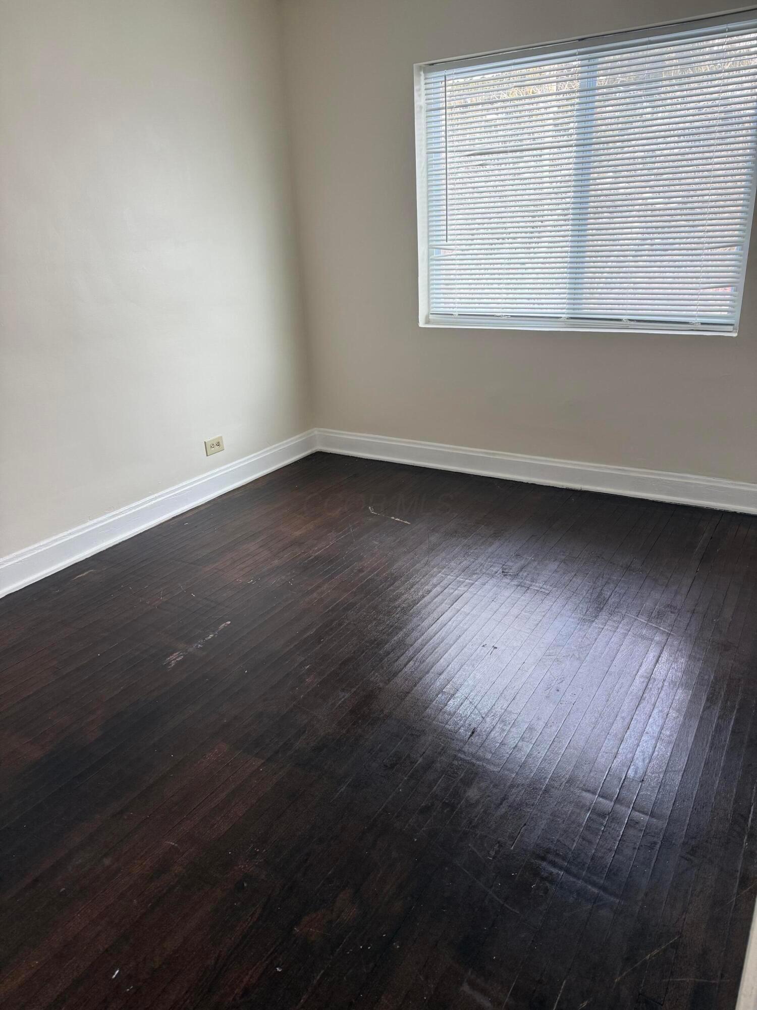 1608 Kenmore Road Property Photo 9