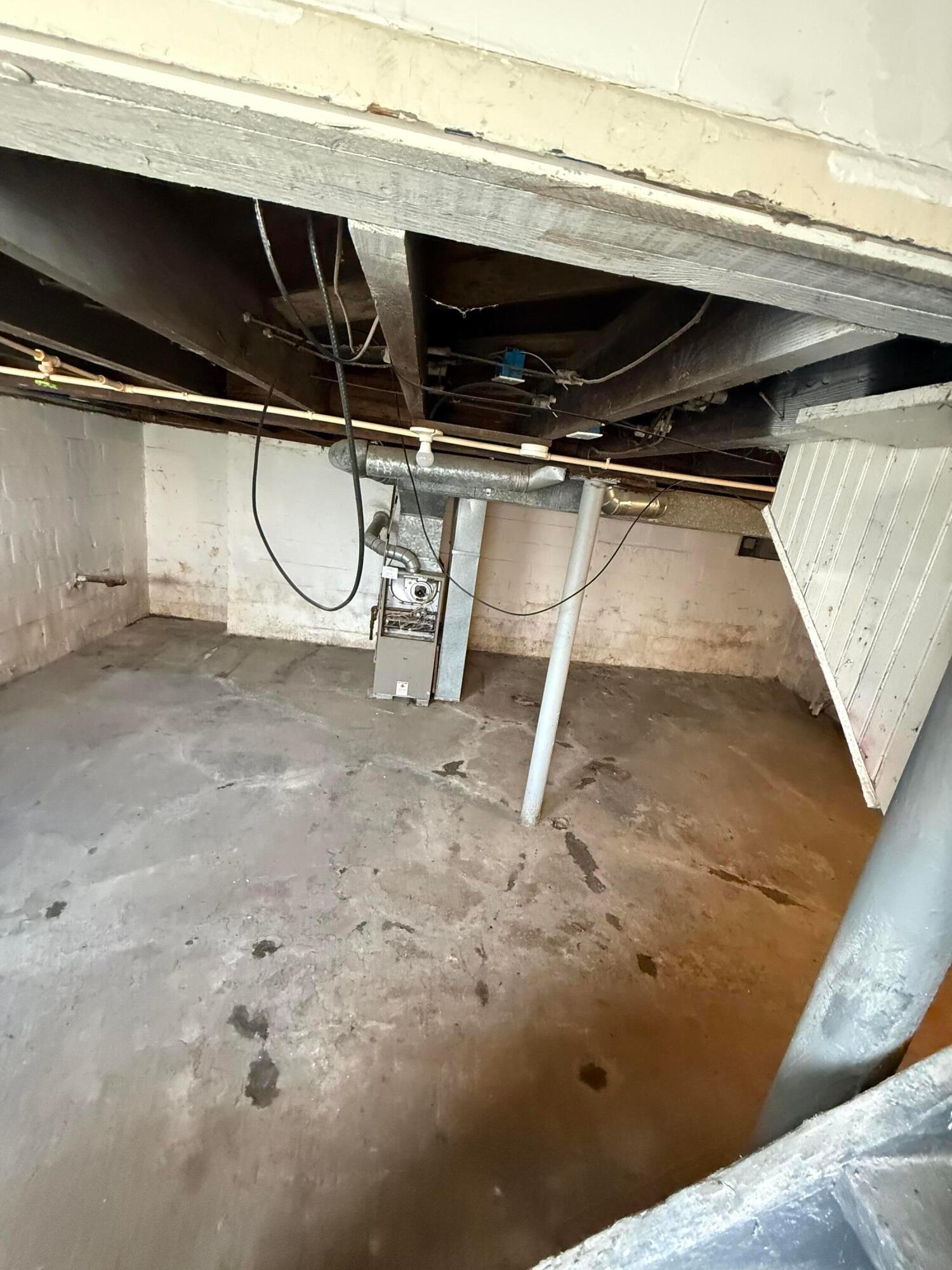 1608 Kenmore Road Property Photo 11