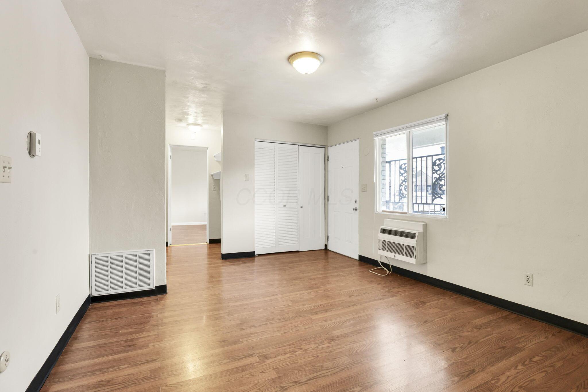 27 W 8th Avenue Property Photo 45