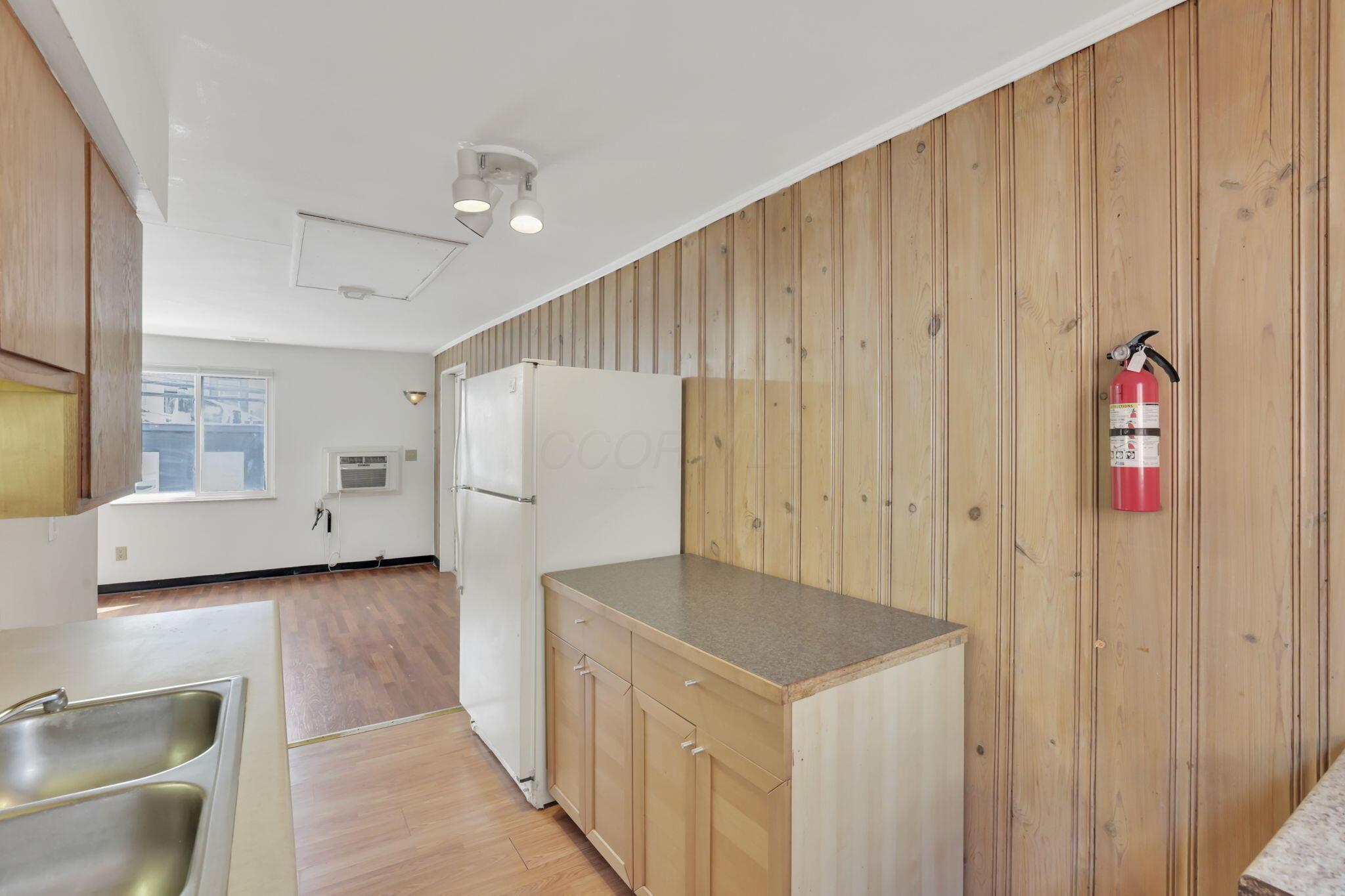 27 W 8th Avenue Property Photo 61