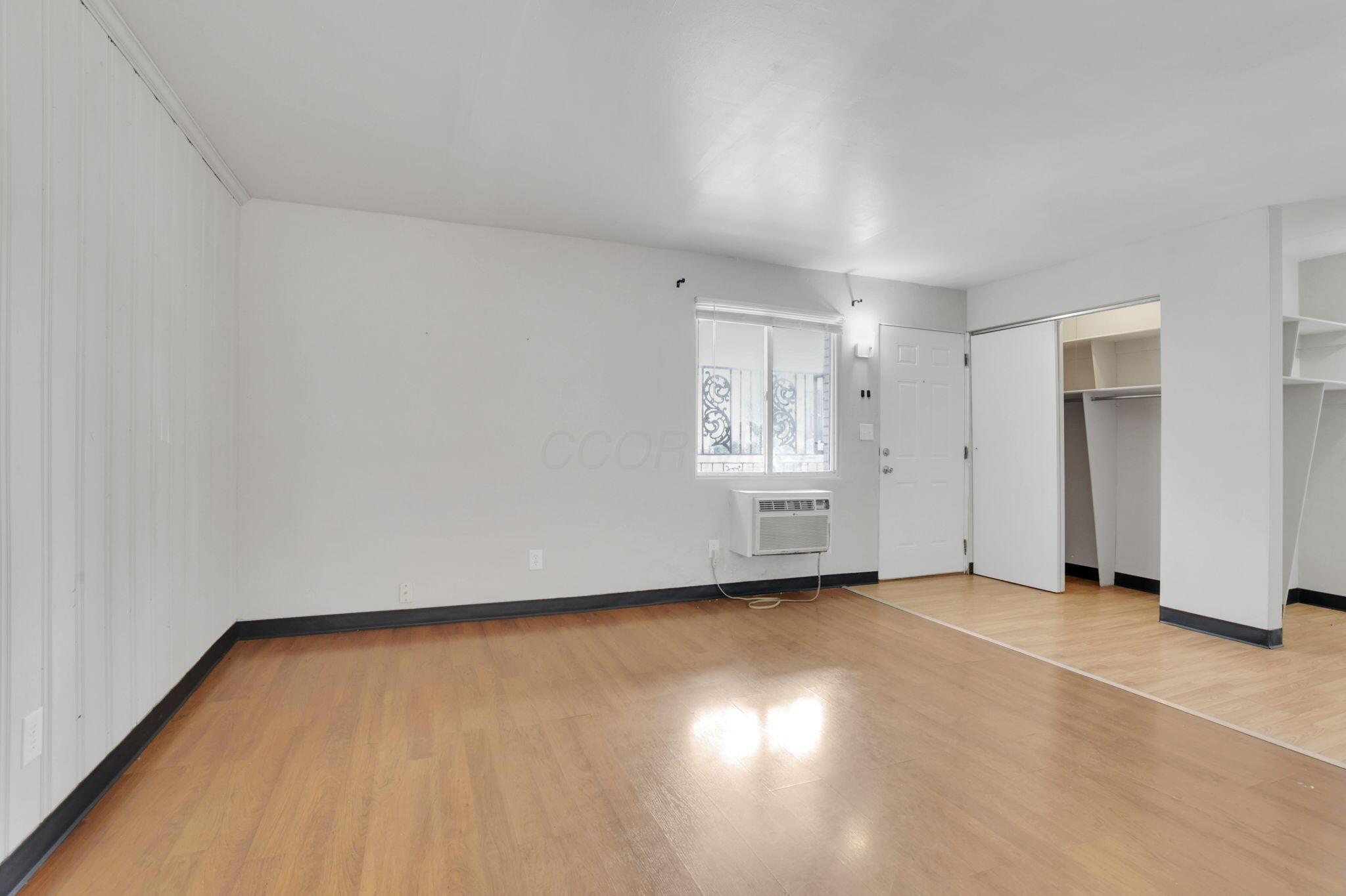 27 W 8th Avenue Property Photo 71