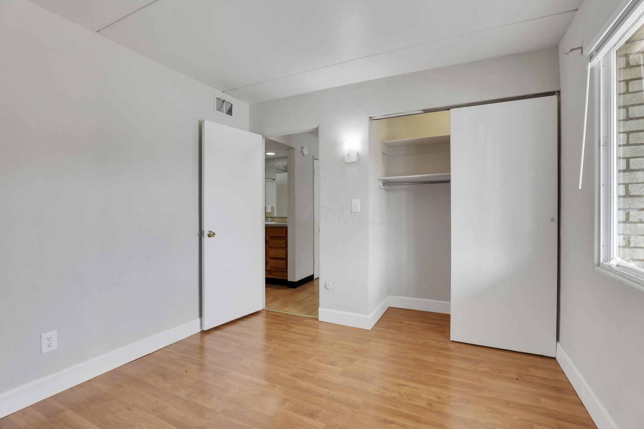 27 W 8th Avenue Property Photo 81