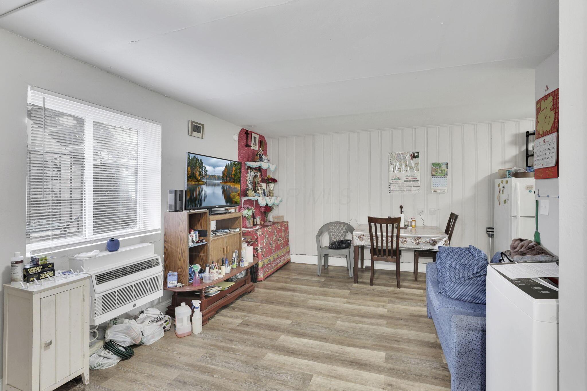 27 W 8th Avenue Property Photo 89