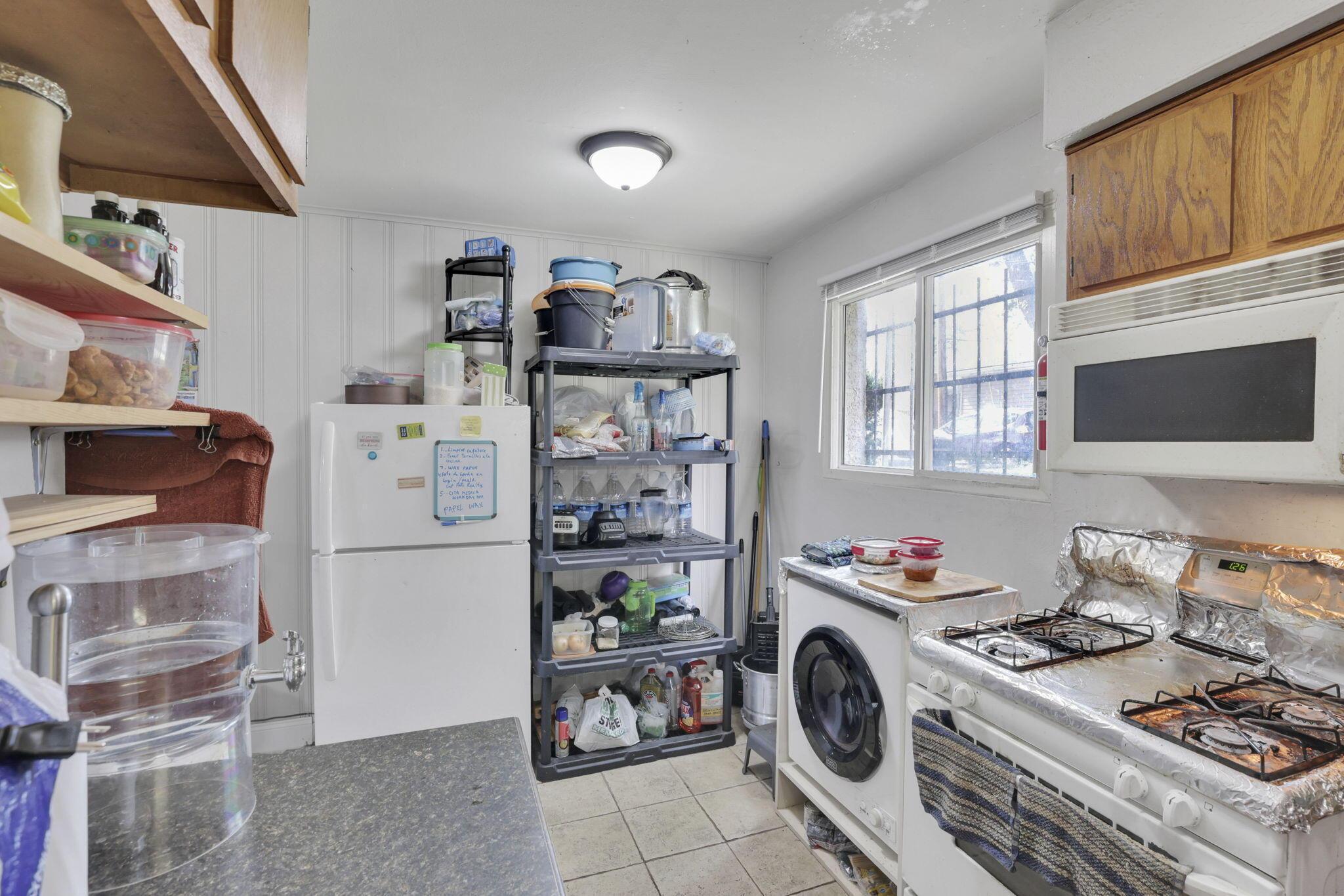 27 W 8th Avenue Property Photo 97