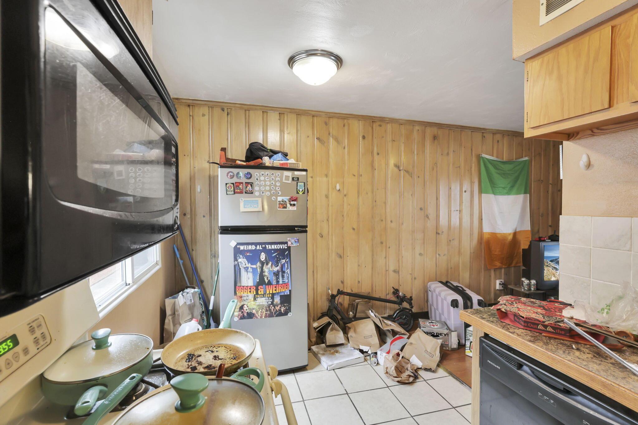 27 W 8th Avenue Property Photo 108