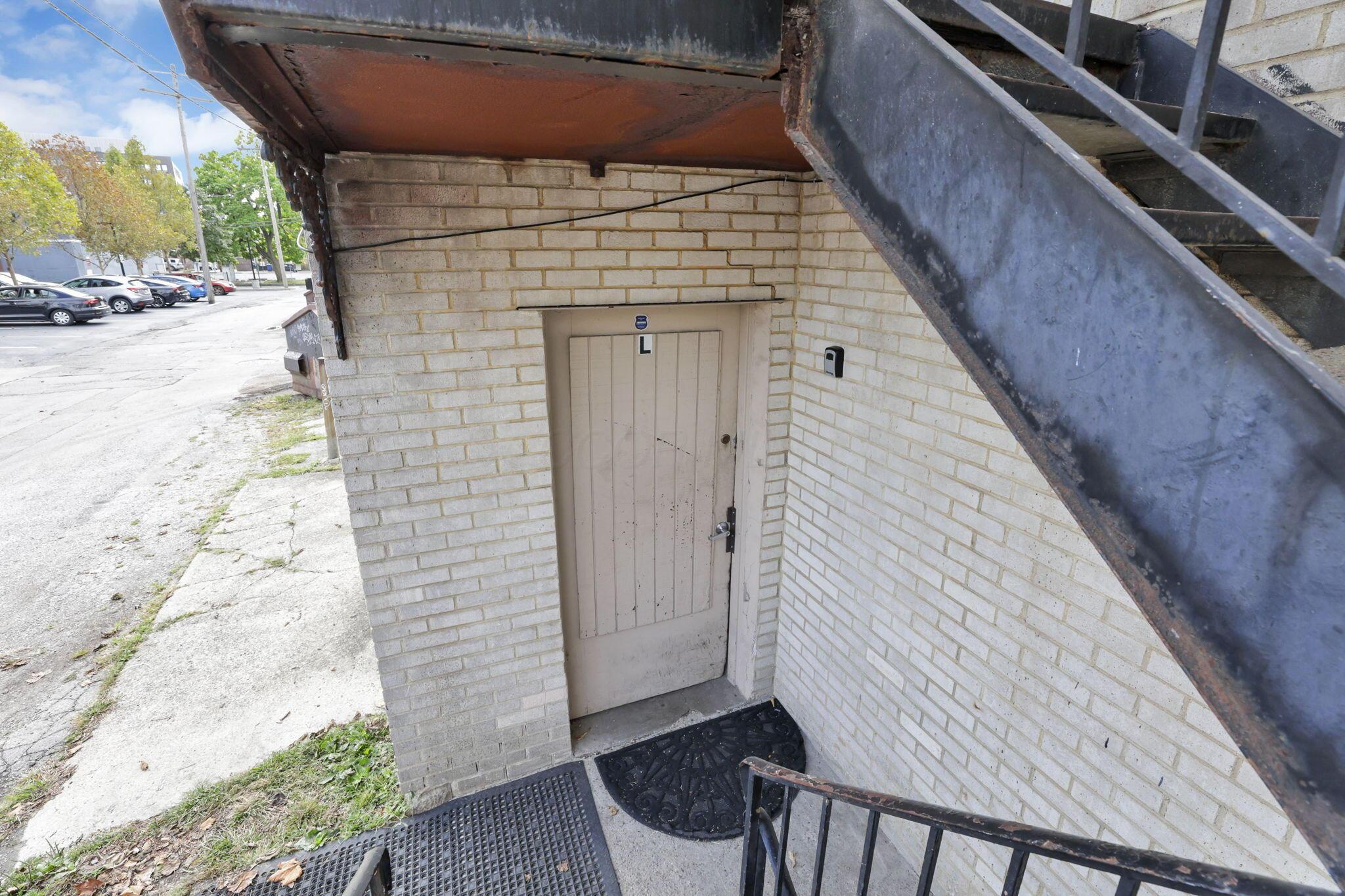 27 W 8th Avenue Property Photo 125