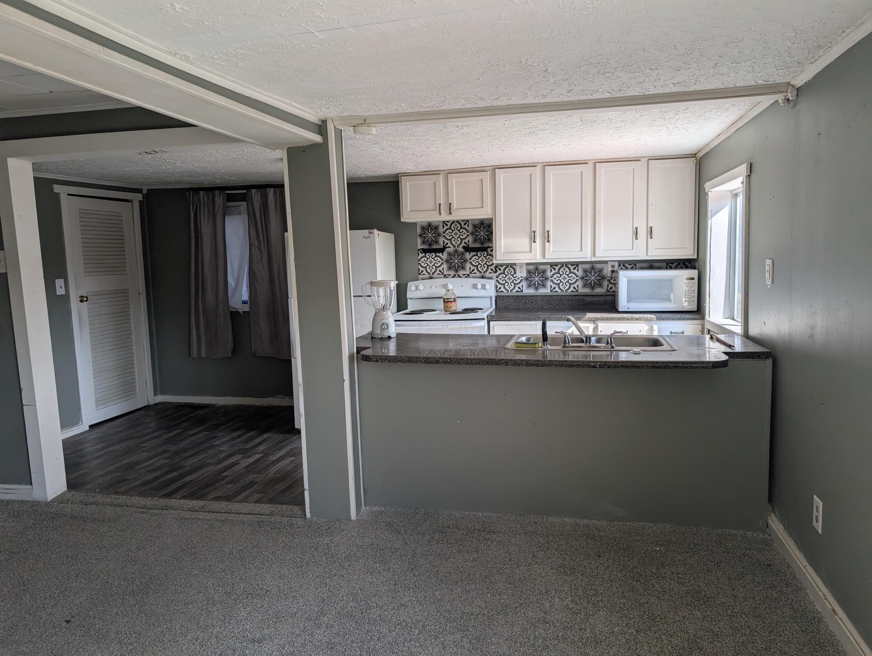 40 Spring Street Property Photo 4