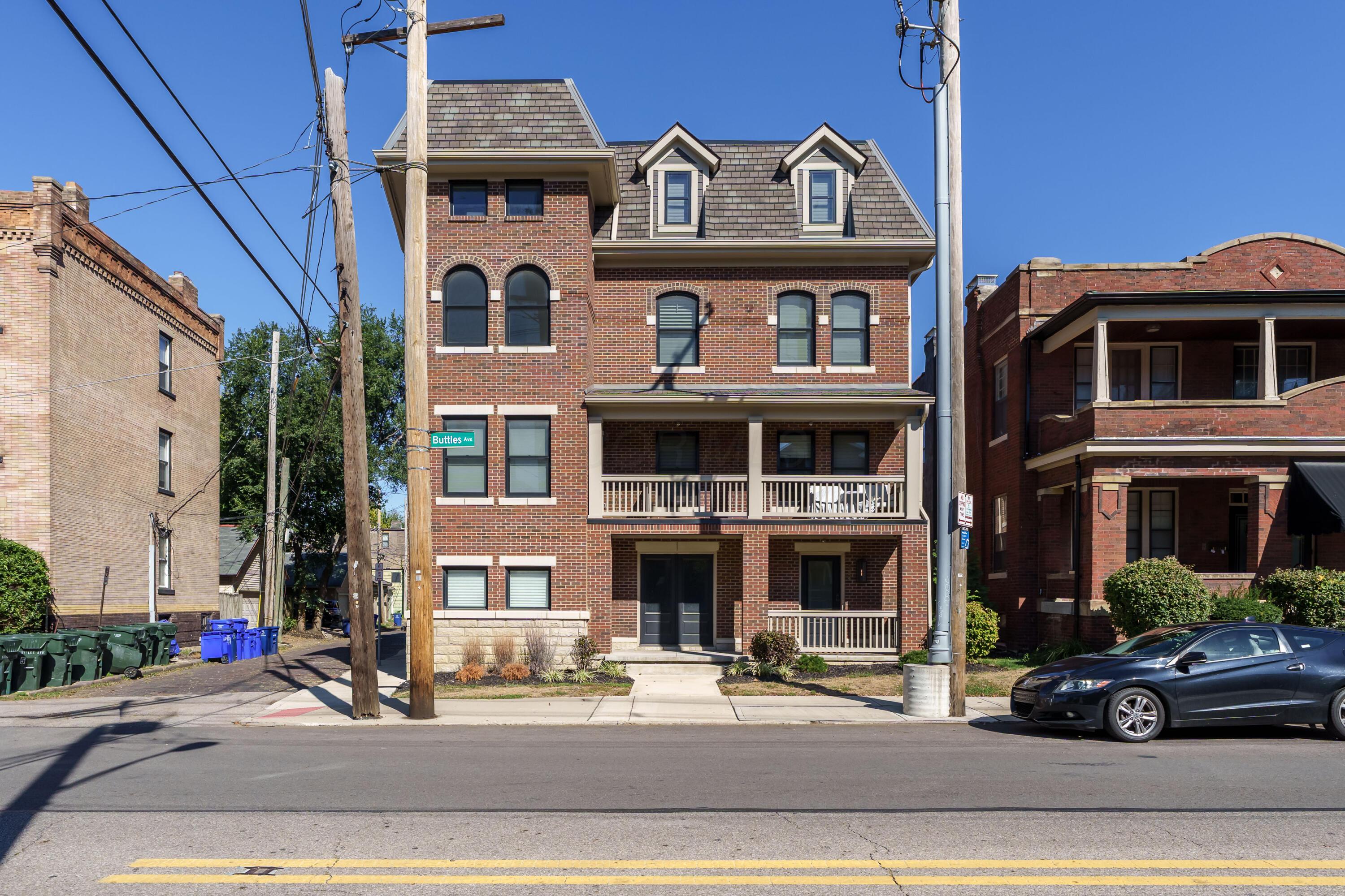 792 Highland Street Property Photo 1