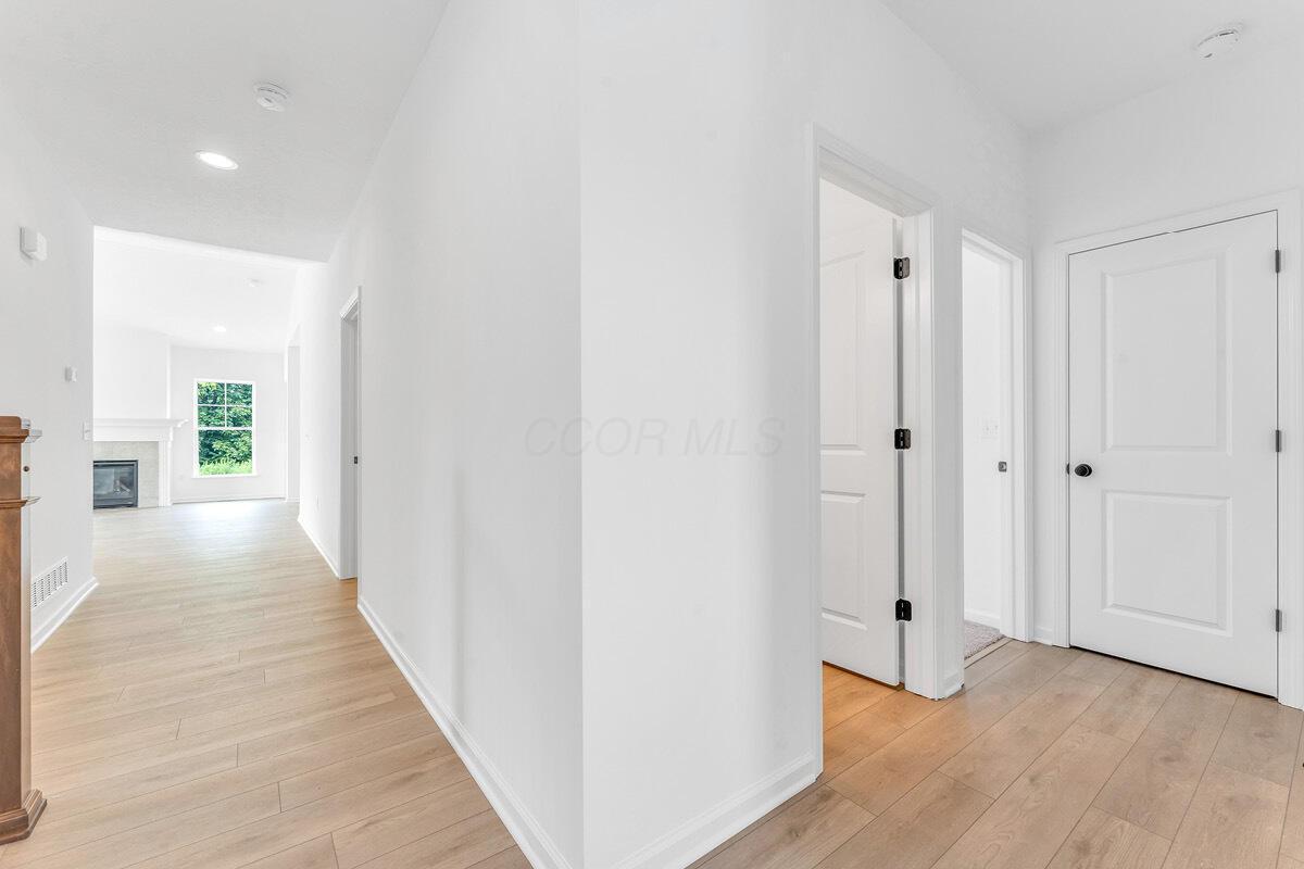 9439 Meadowlark Drive Property Photo 4