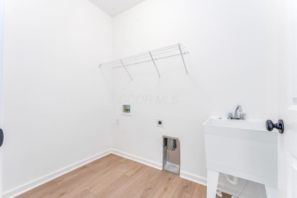 9439 Meadowlark Drive Property Photo 11