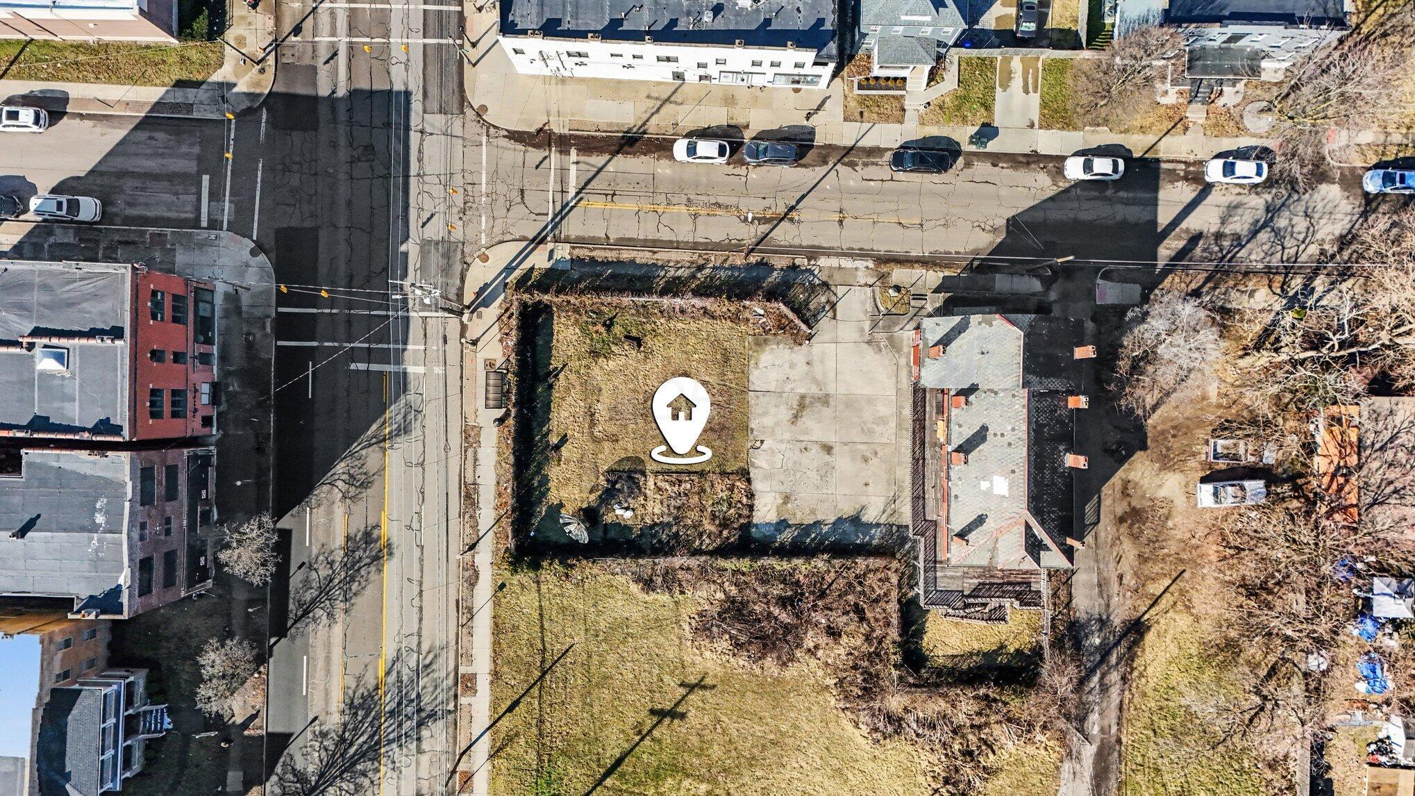 1230 E Main Street Property Photo 2