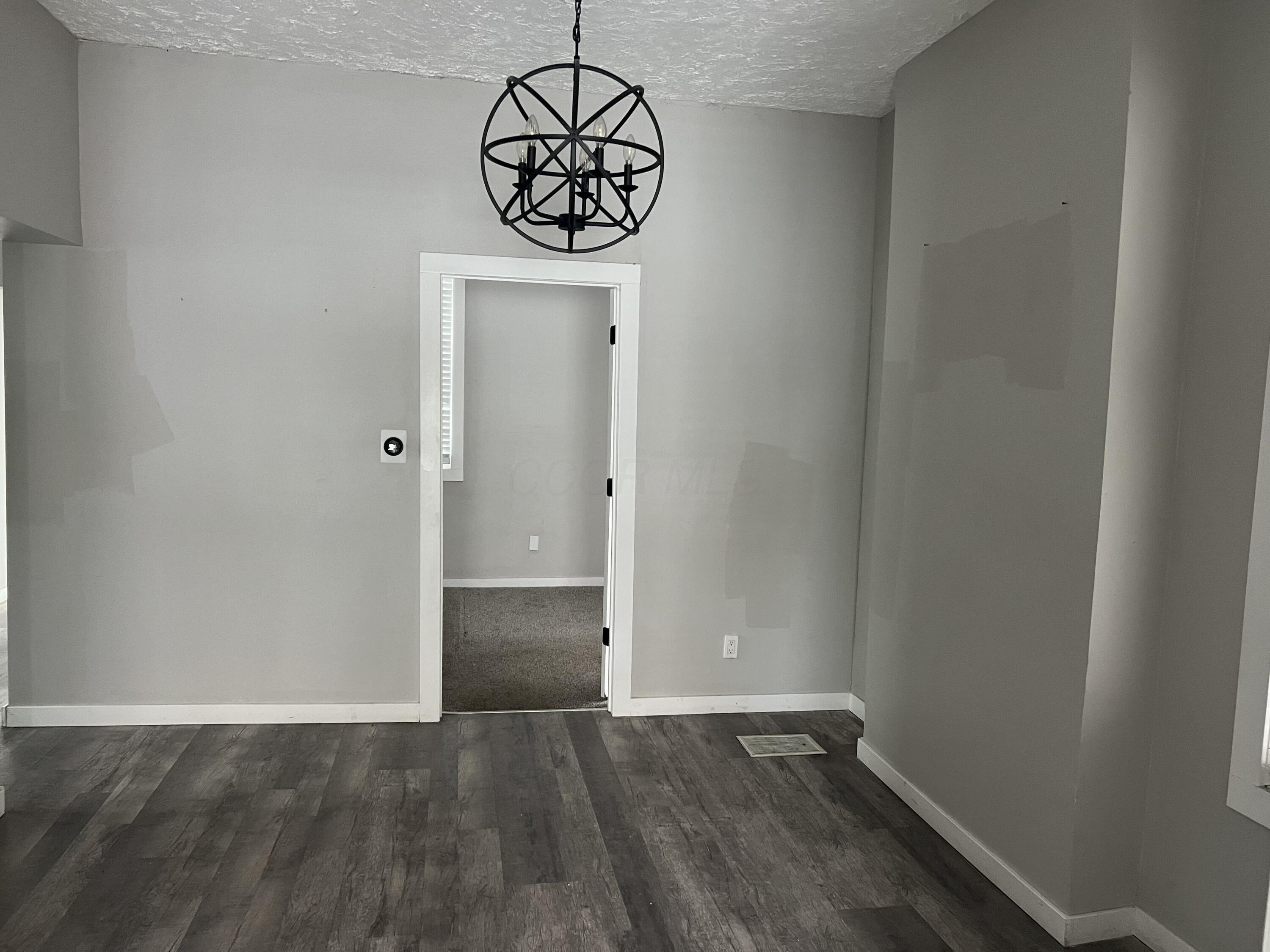 1035 Wilson Avenue Property Photo 5