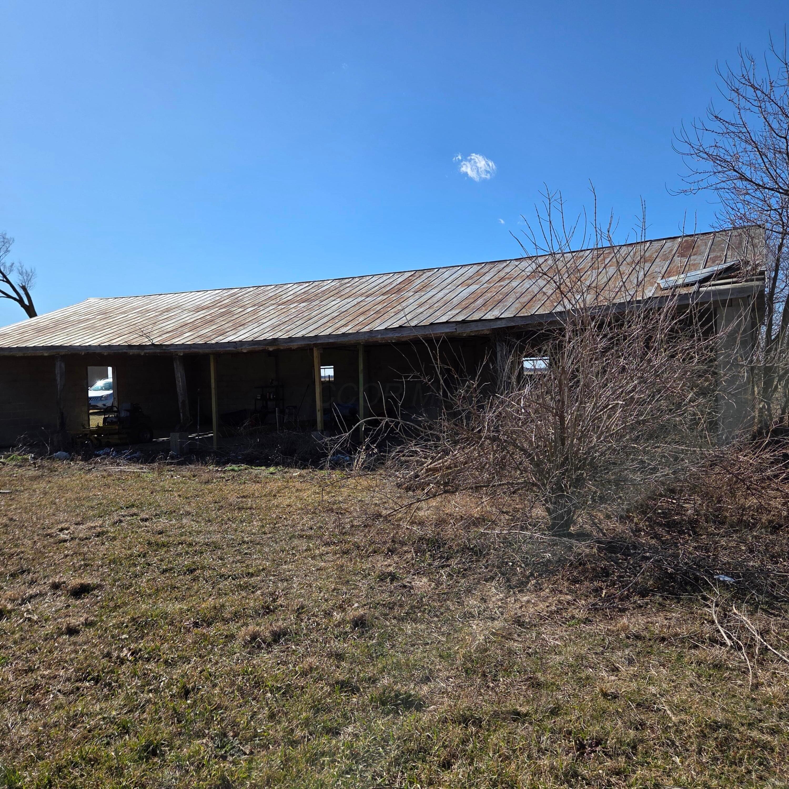 2105 Stonerock Road Property Photo 3
