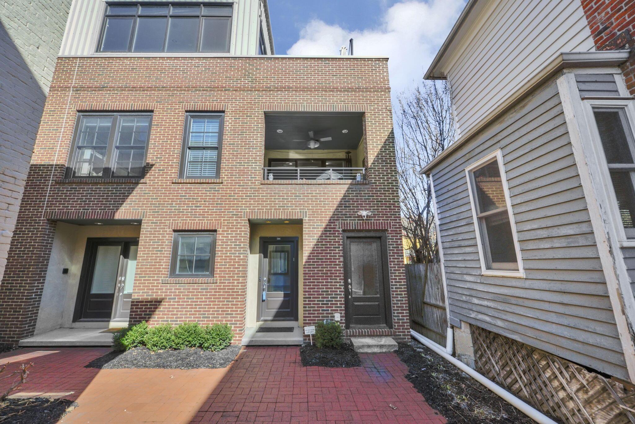 58 E Hubbard Avenue, C Property Photo 1
