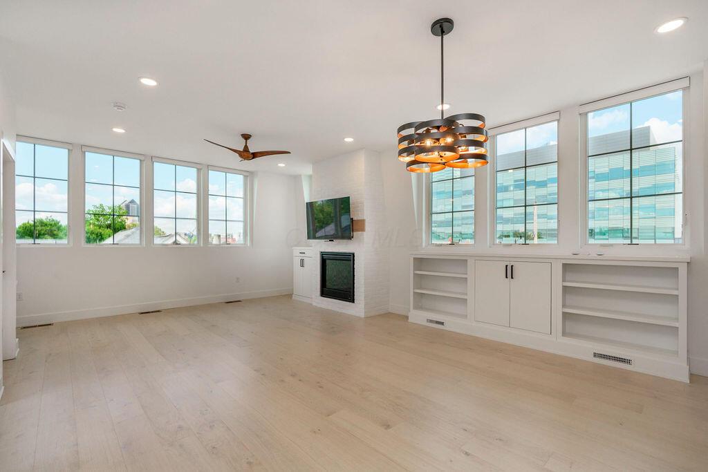 564 Lathrop Street Property Photo 3