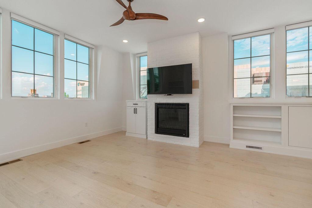564 Lathrop Street Property Photo 4