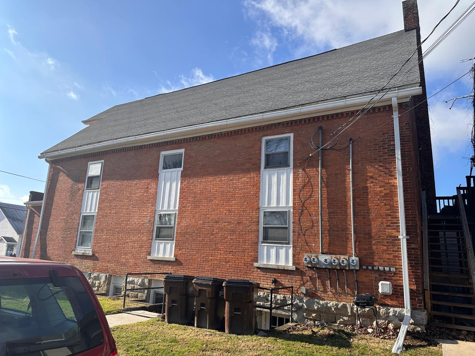 27 E New Haven Street Property Photo 4