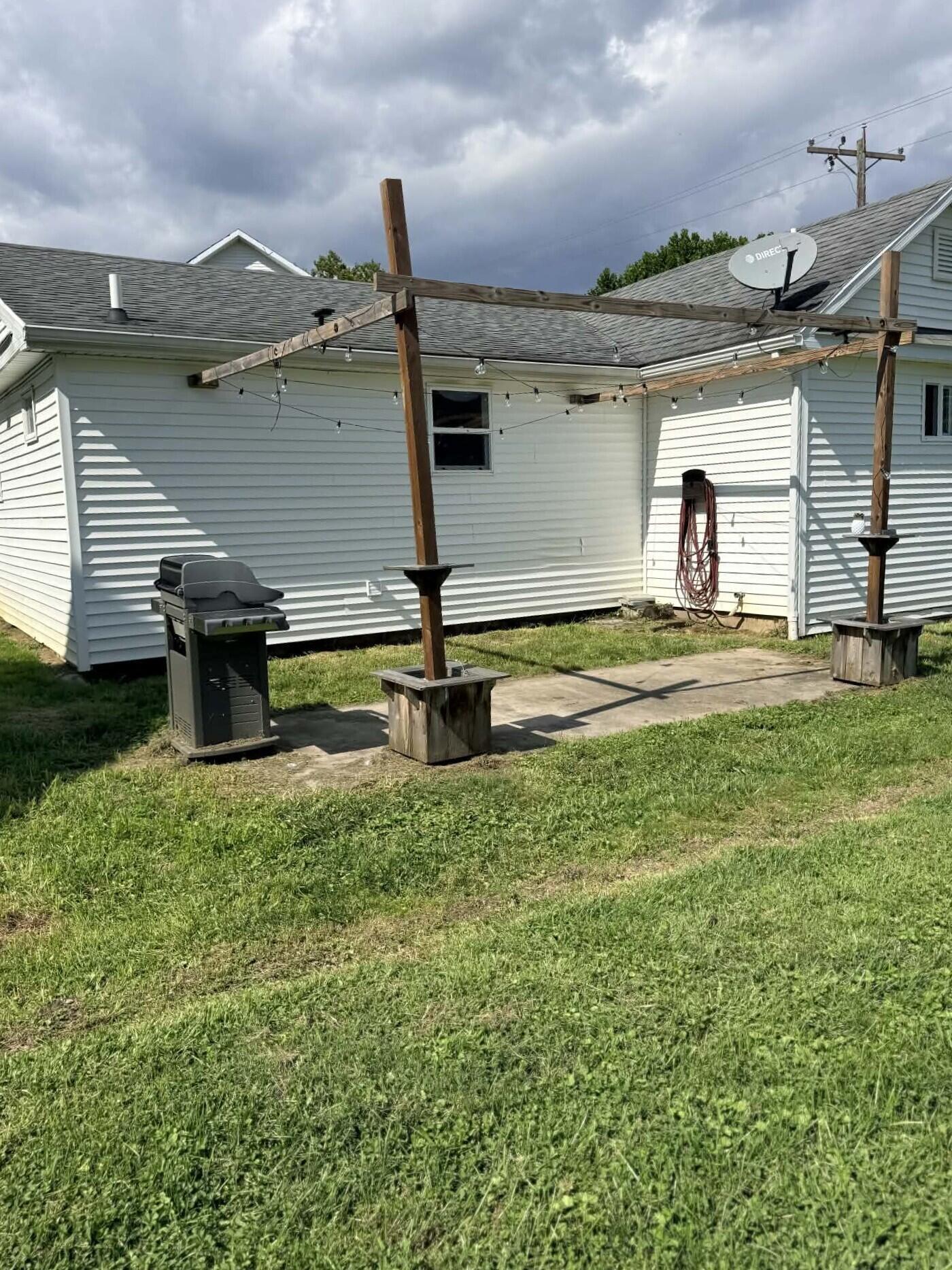 45841 Long Street Property Photo 6