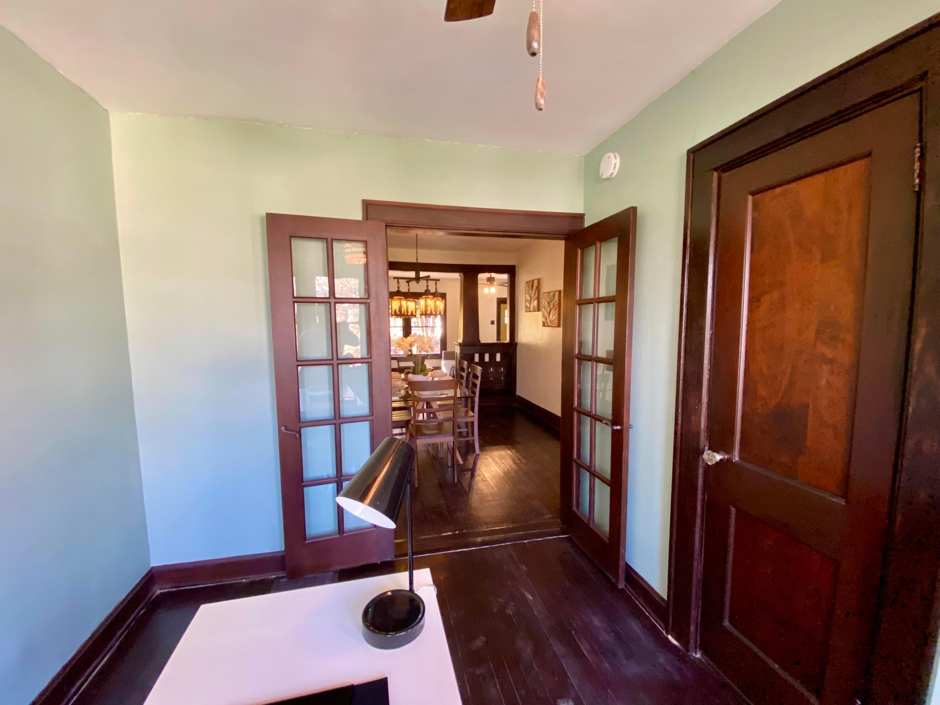 110 N Ogden Avenue Property Photo 18