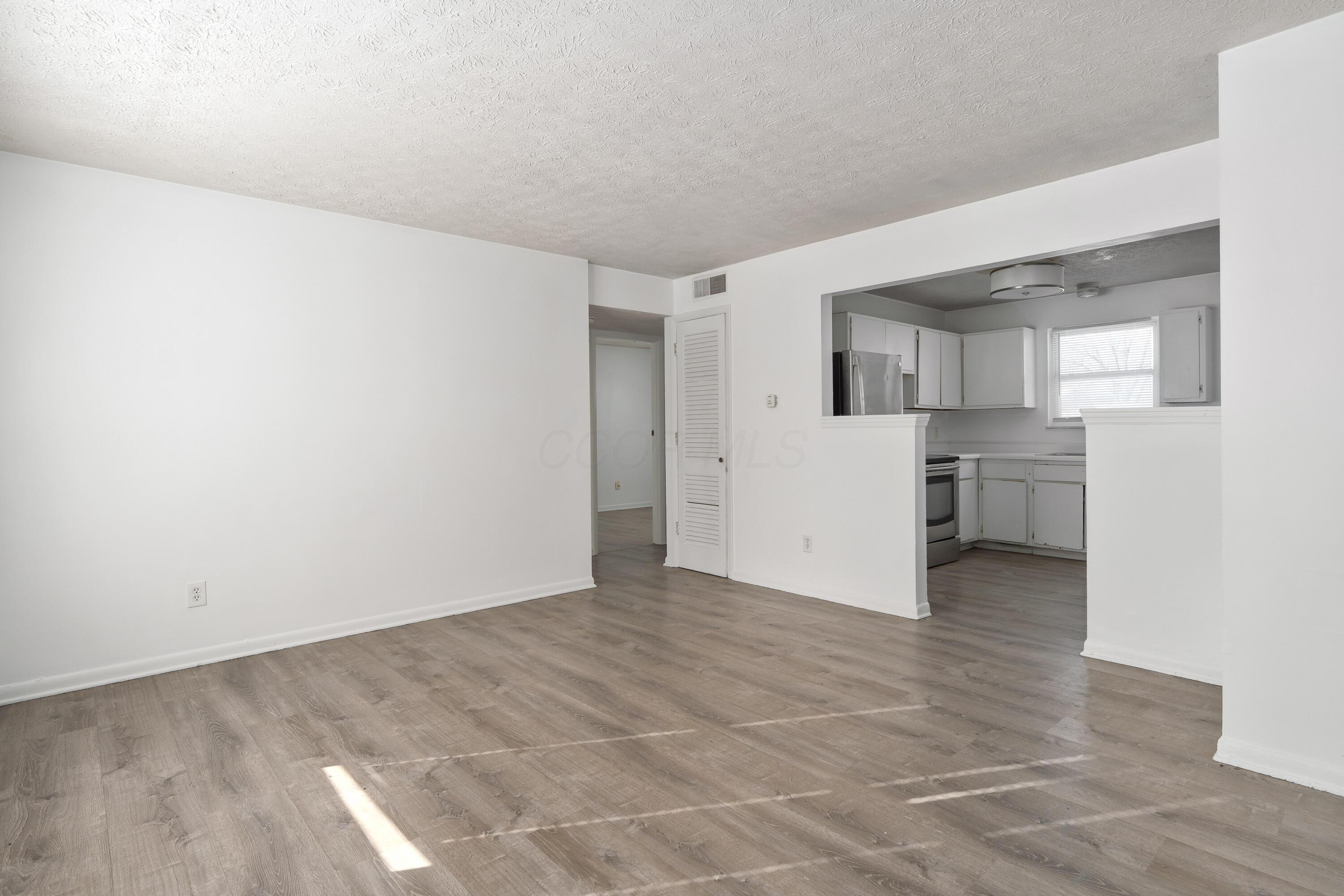 2856 Vanderberg Avenue Property Photo 5