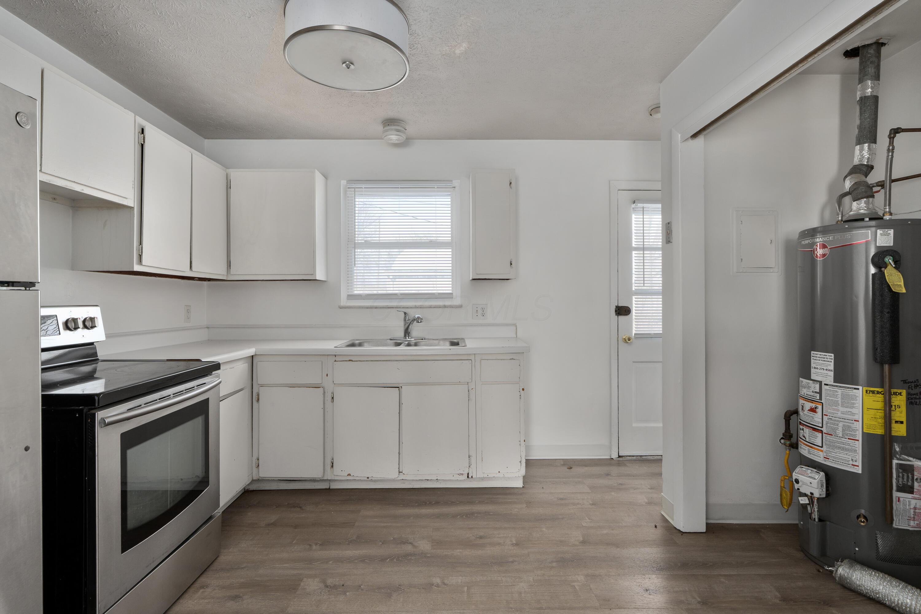 2856 Vanderberg Avenue Property Photo 8