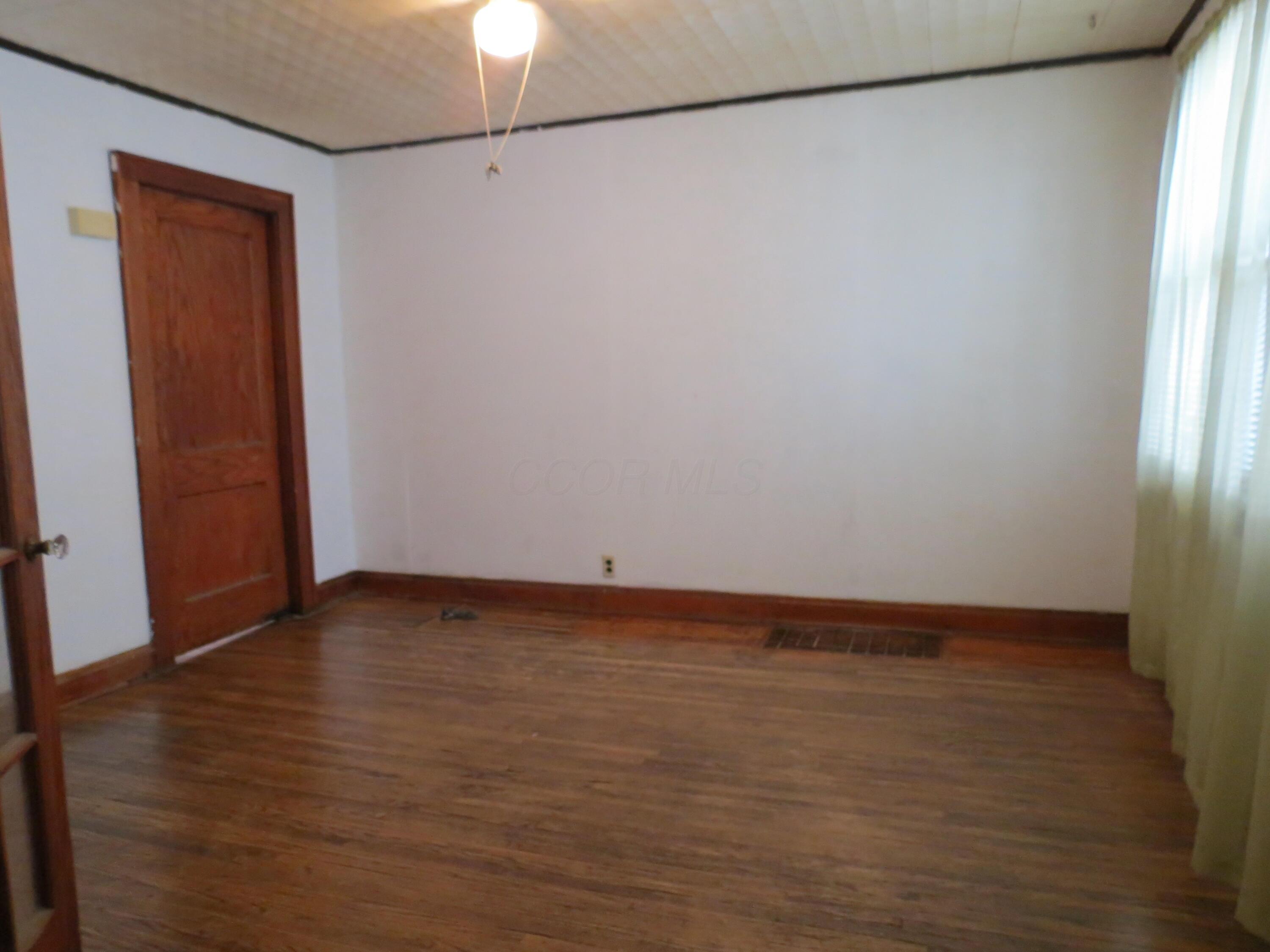 277 S Central Avenue Property Photo 14