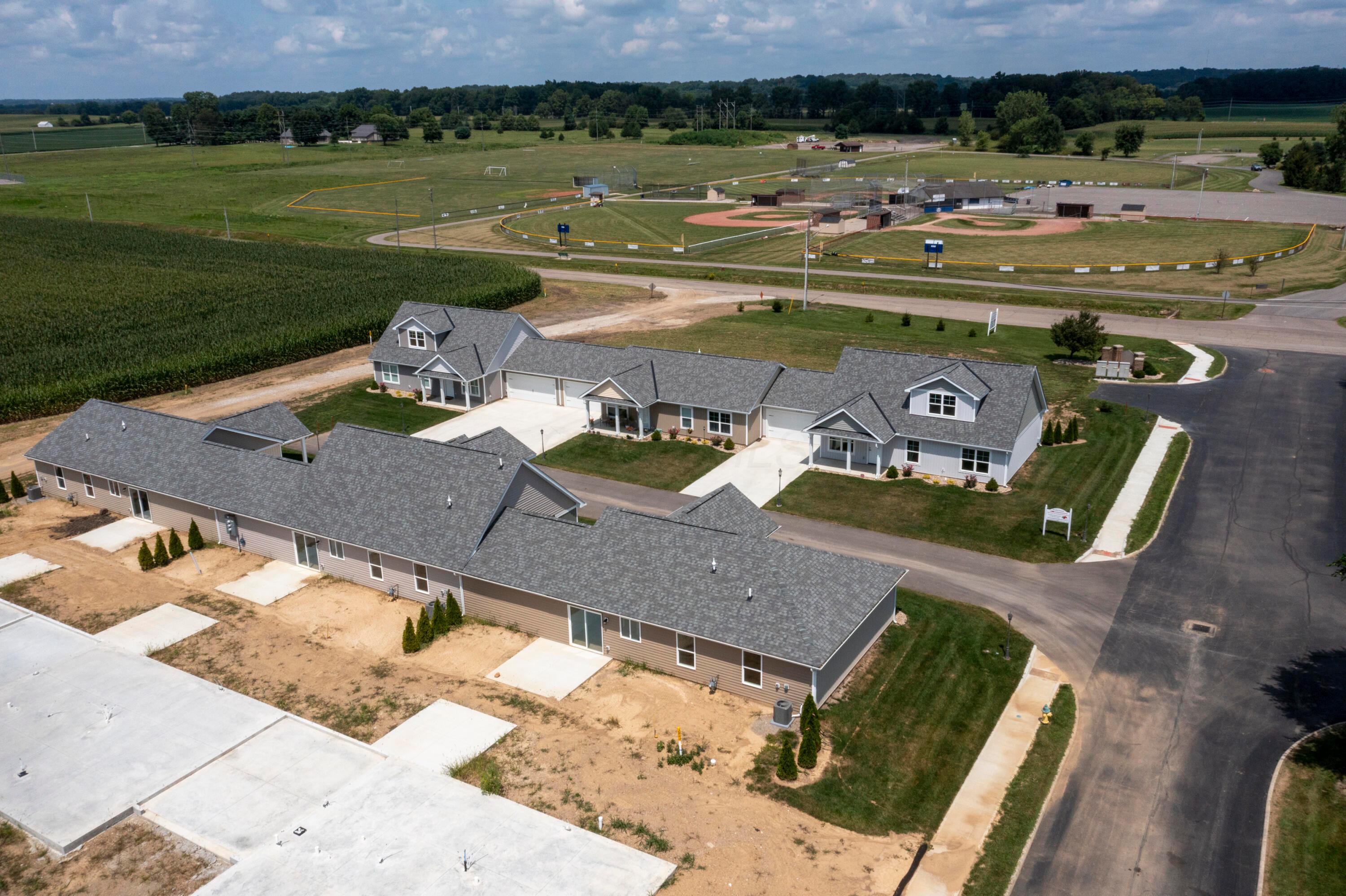 202 Cumberland Meadows Circle Property Photo 23
