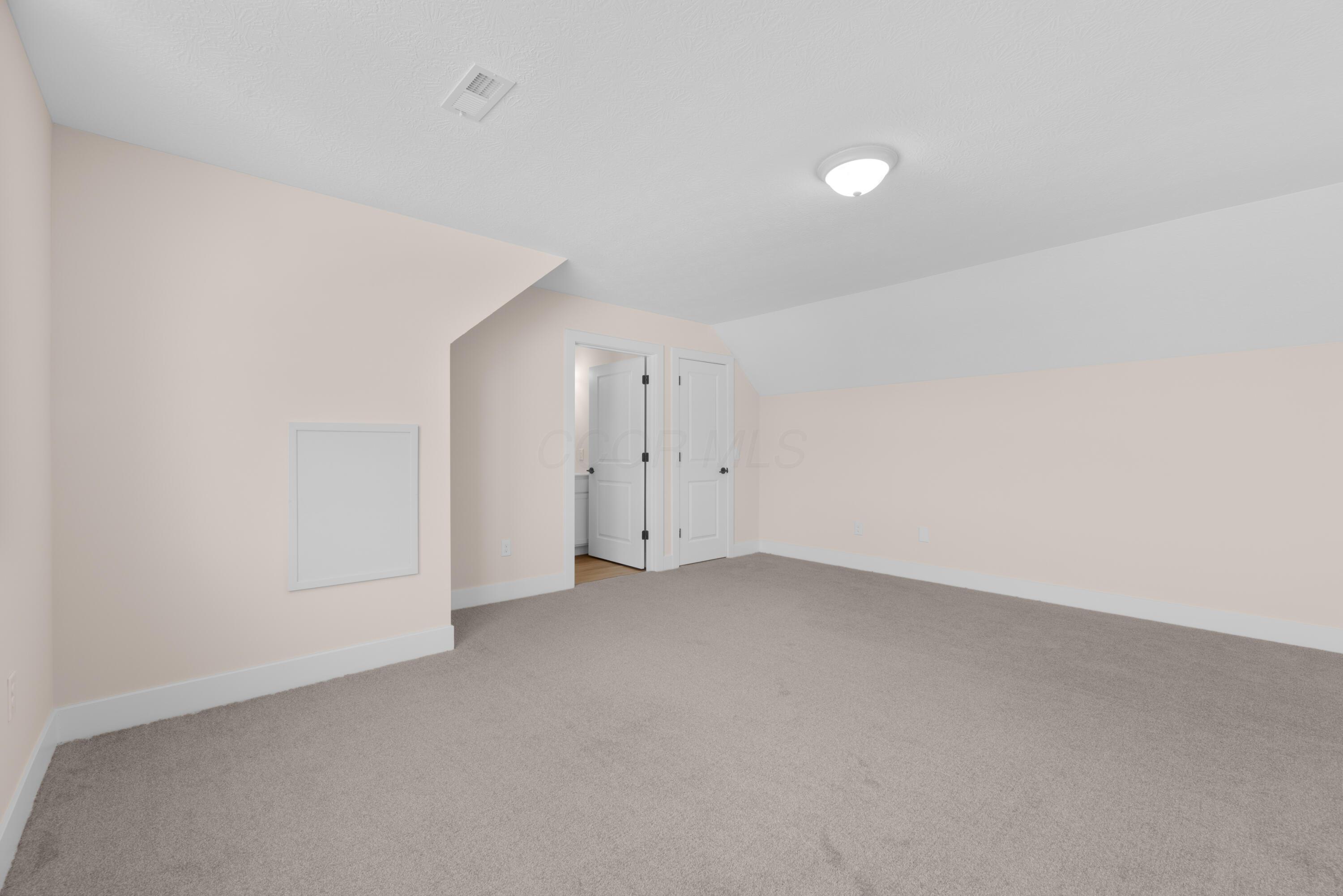 202 Cumberland Meadows Circle Property Photo 43