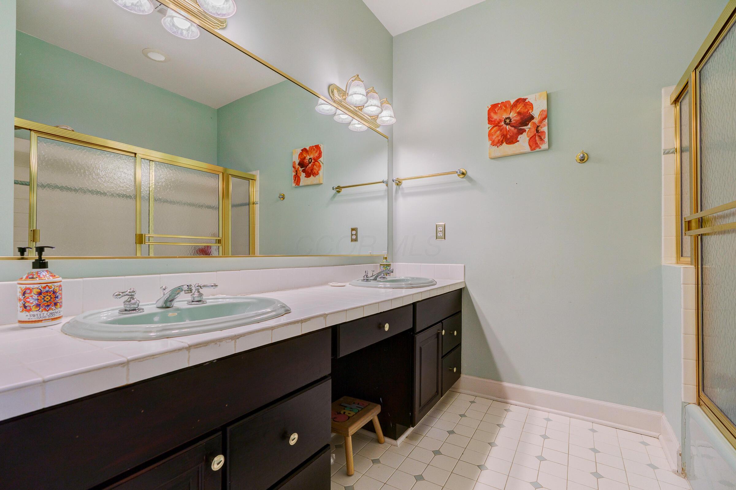 6988 Greensward Road Property Photo 37