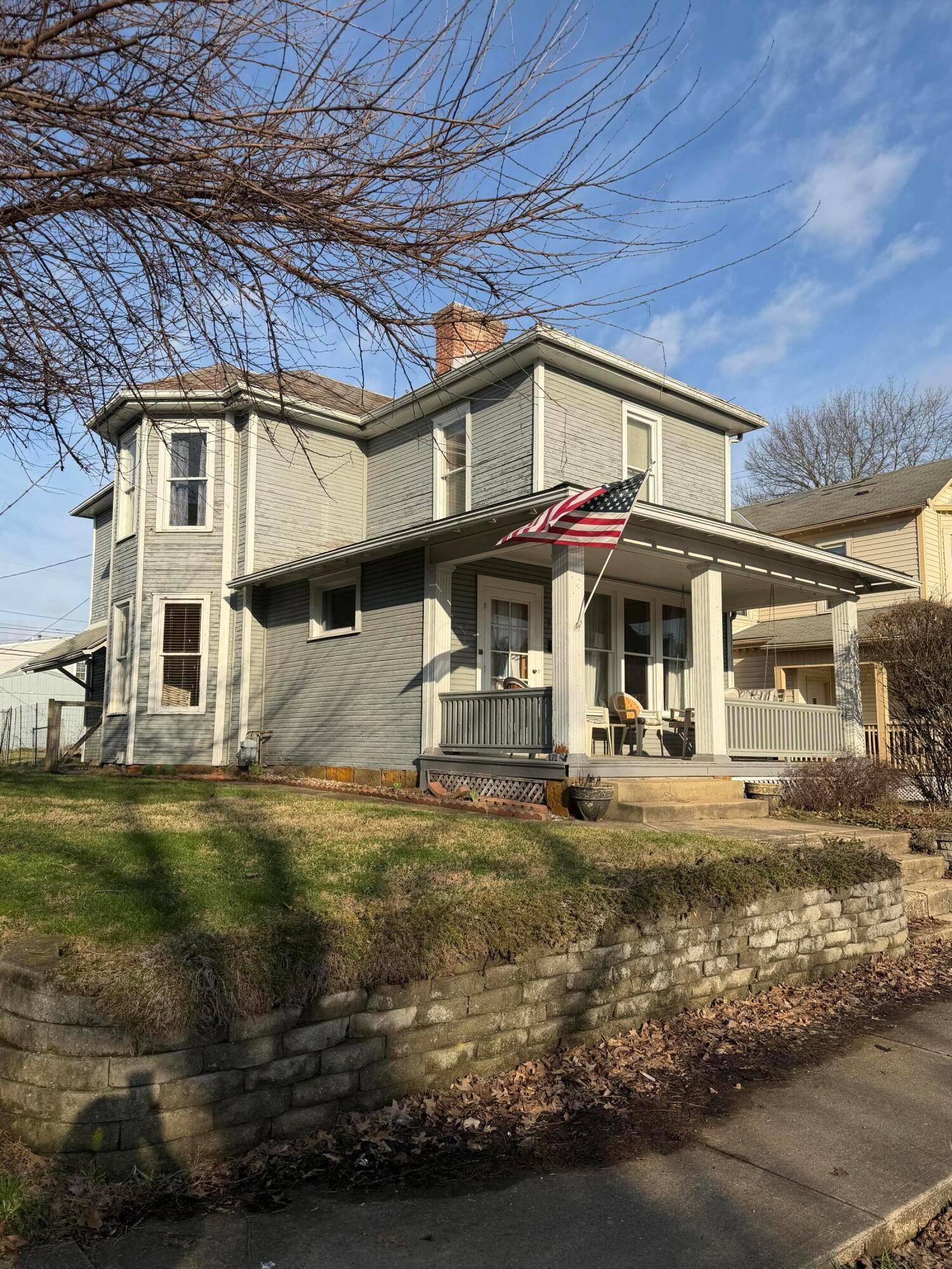 925 N Columbus Street Property Photo 1