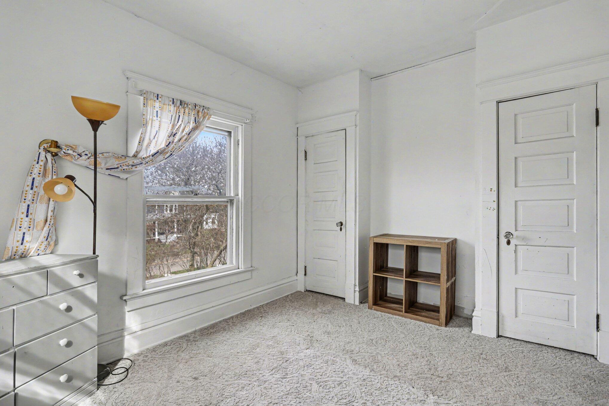 604 E Gambier Street Property Photo 29