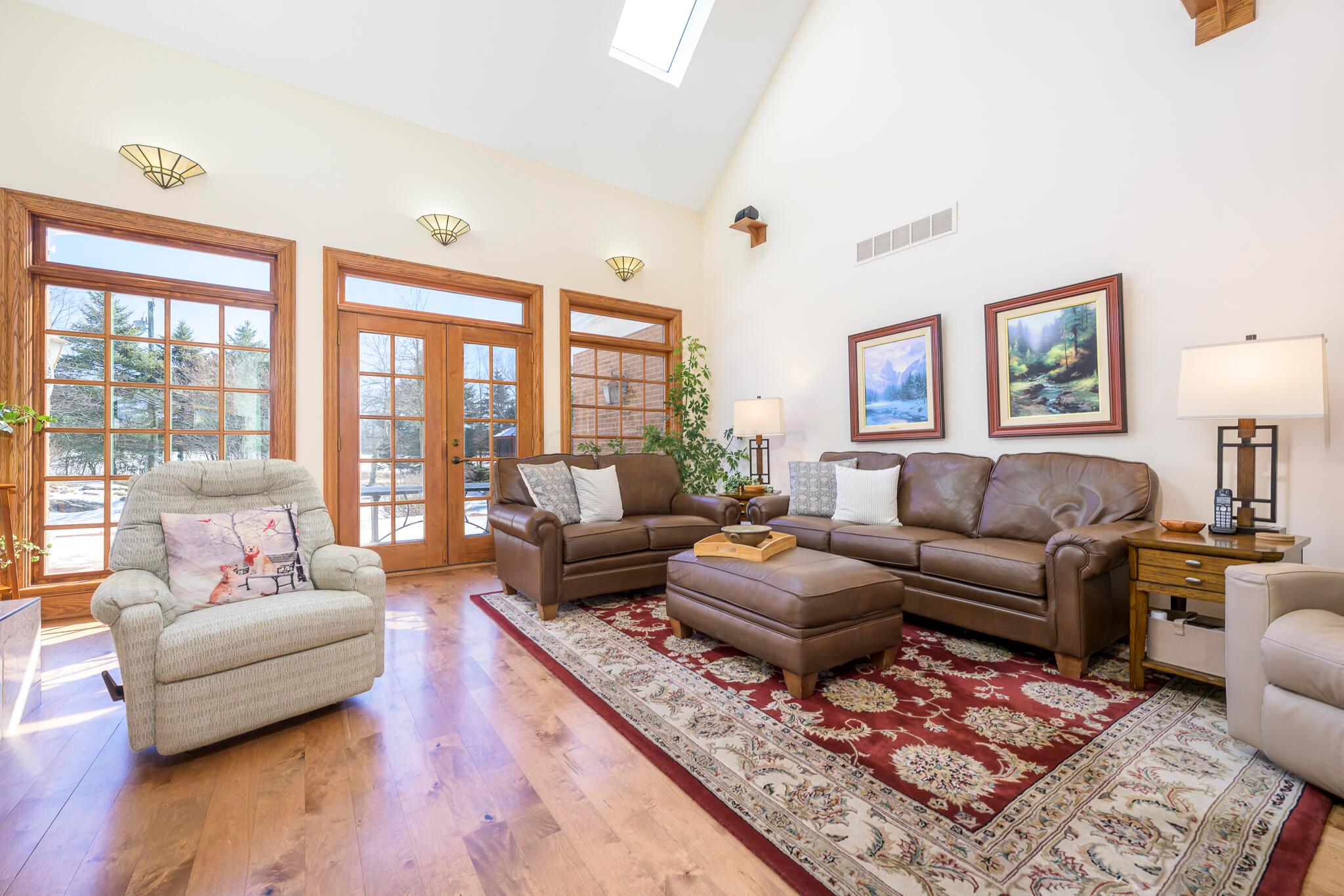 736 Arlington Road Property Photo 8