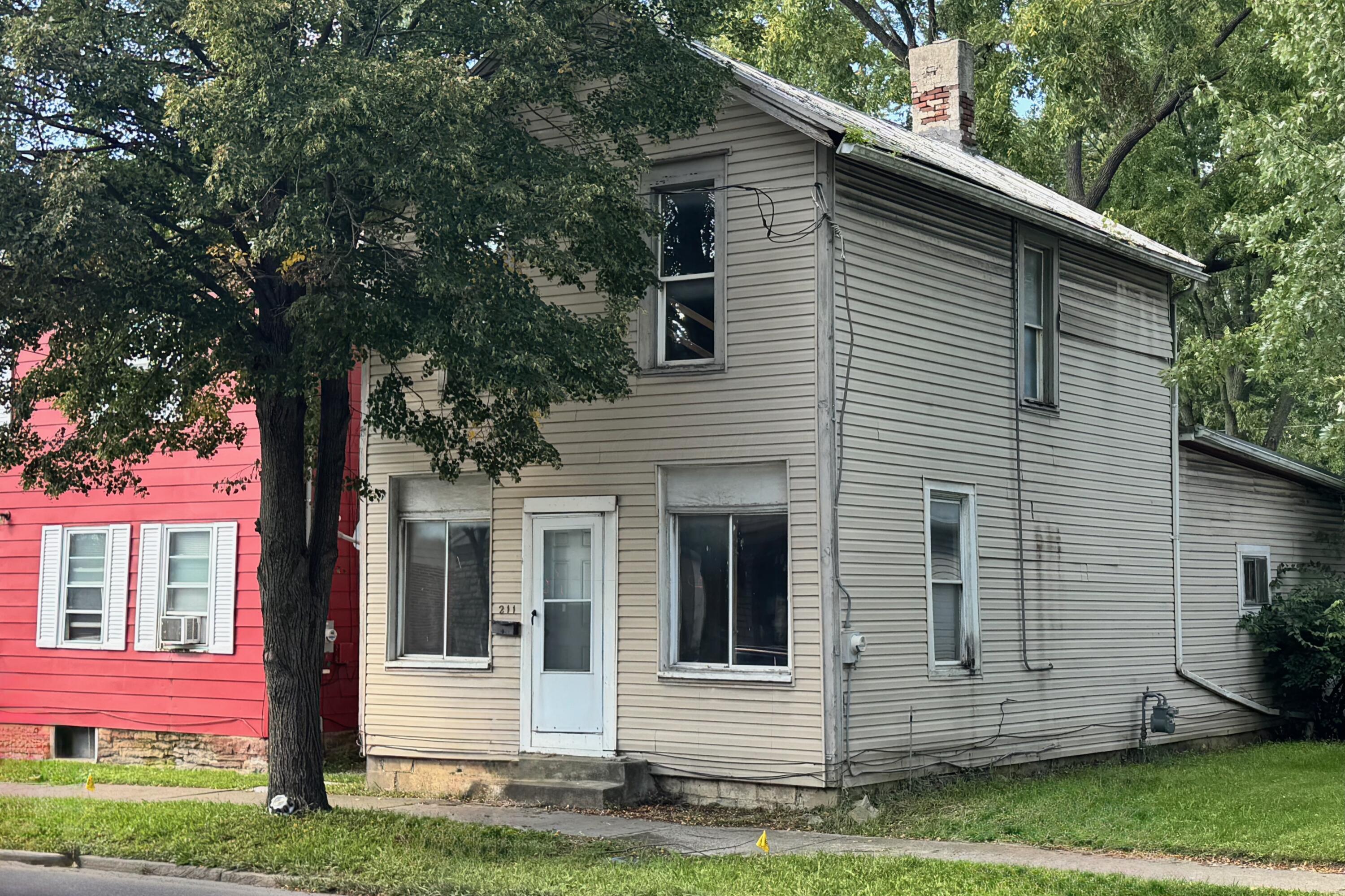211 E Central Avenue Property Photo 1